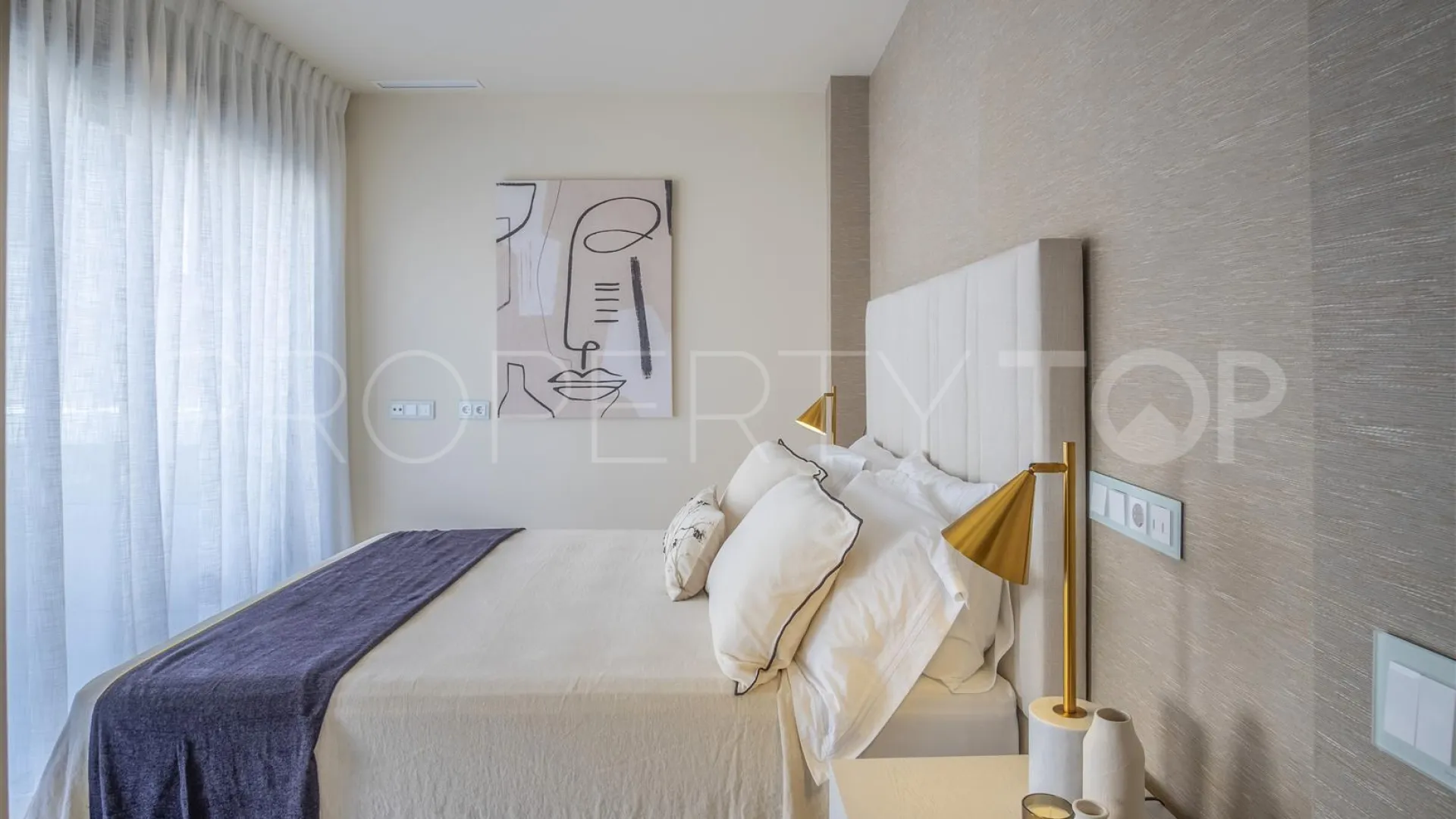 Villa in Estepona East for sale