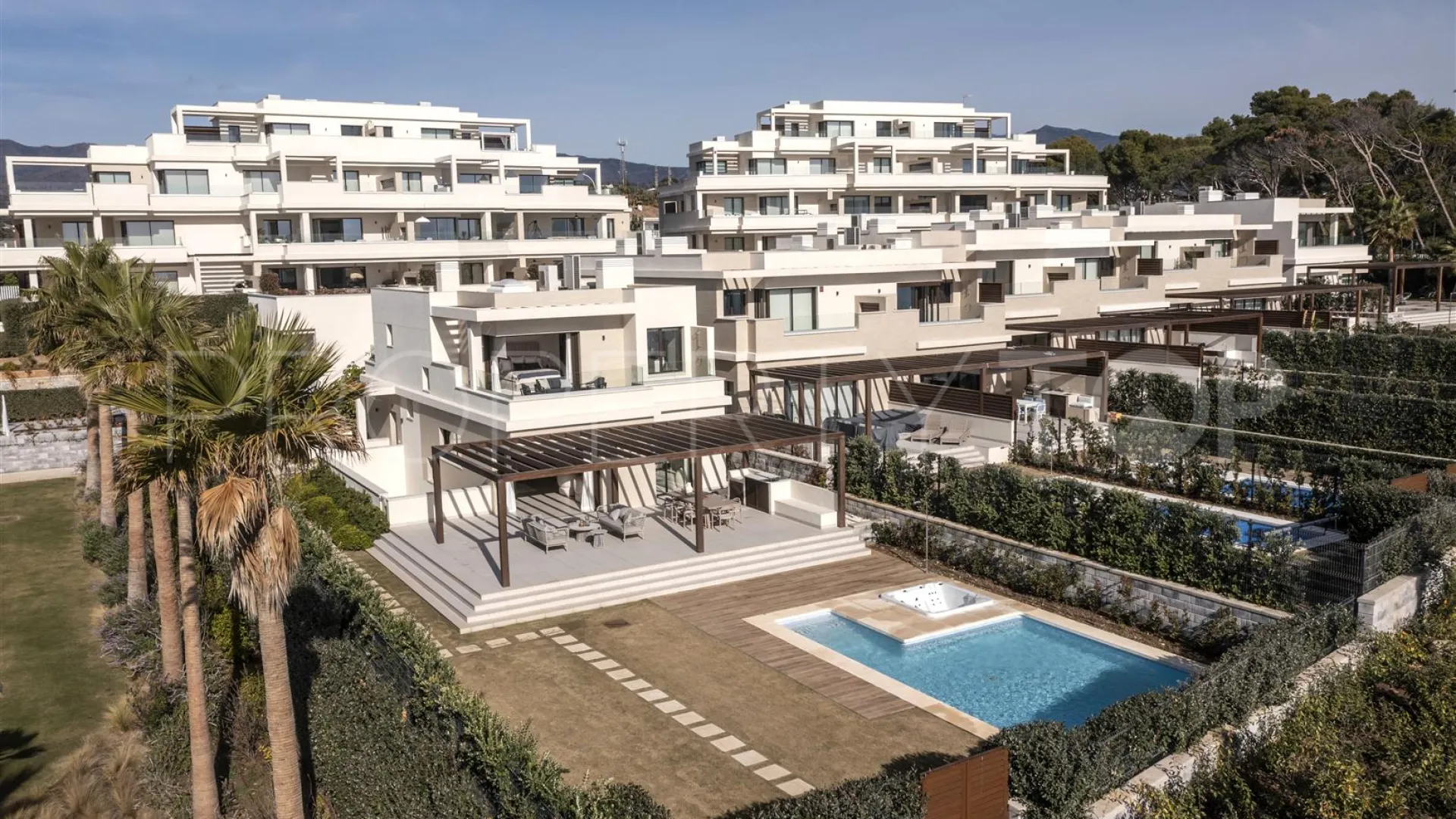 Villa in Estepona East for sale