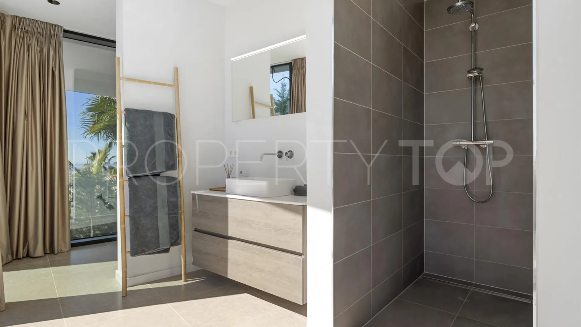 La Alqueria, villa con 5 dormitorios en venta