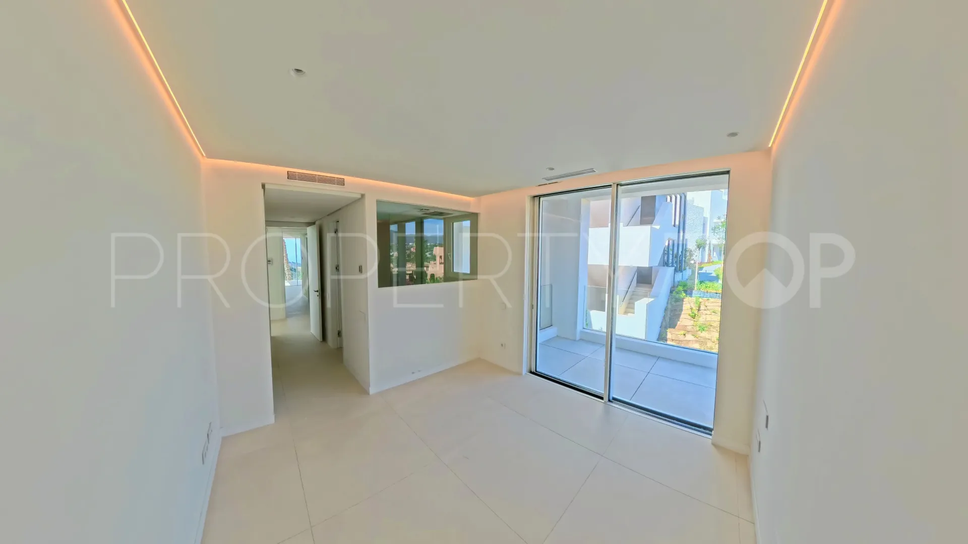 For sale La Mairena ground floor apartment