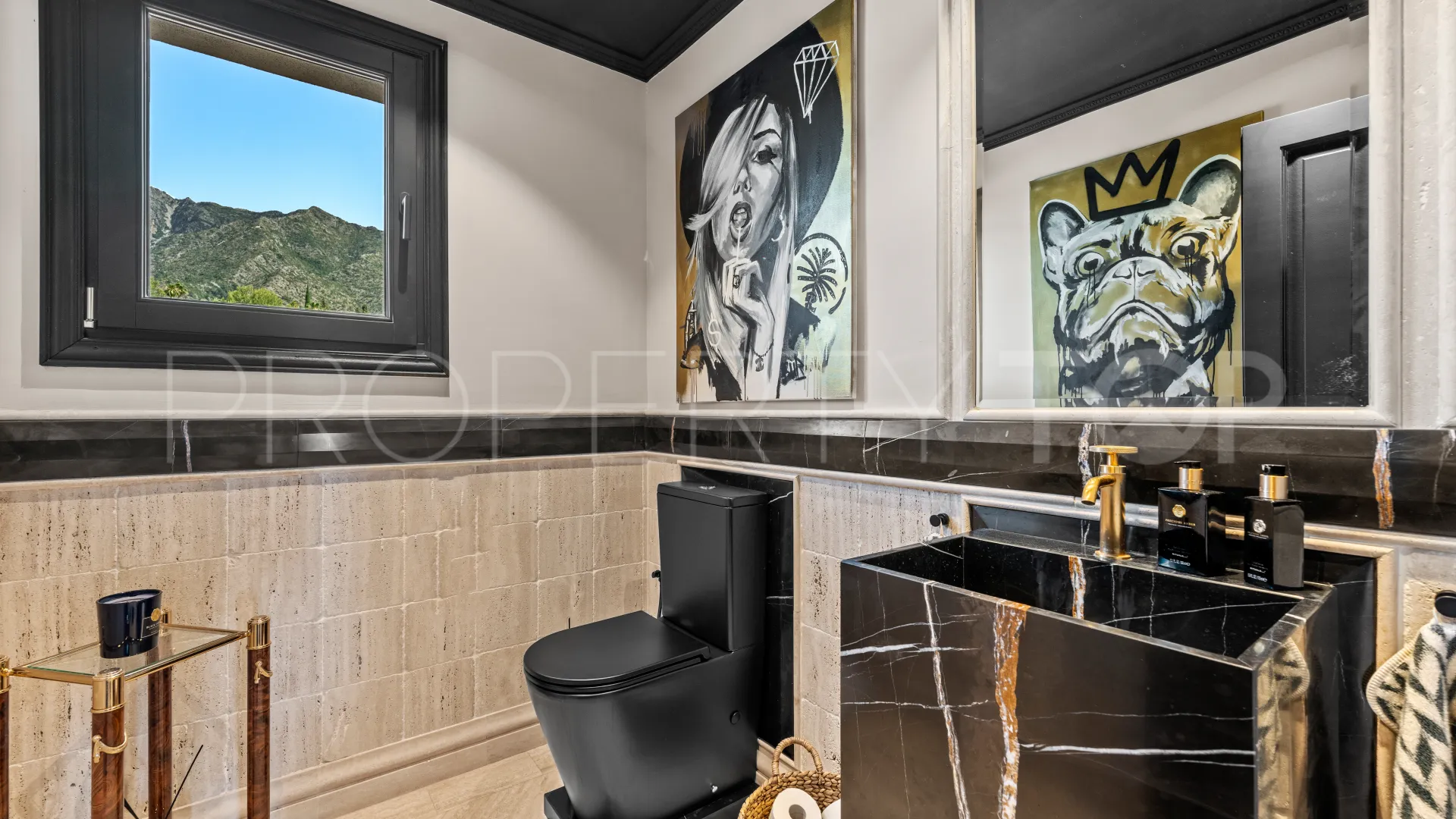 For sale duplex penthouse in Marbella Golden Mile