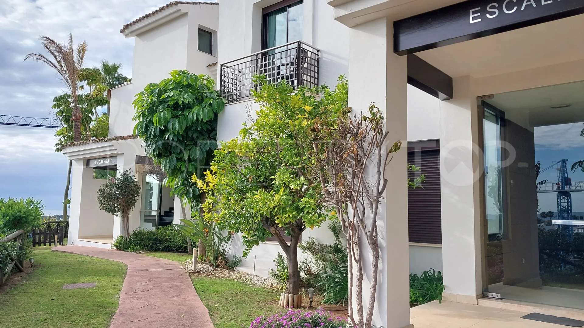 Apartamento planta baja con 2 dormitorios en venta en Mirador del Paraiso