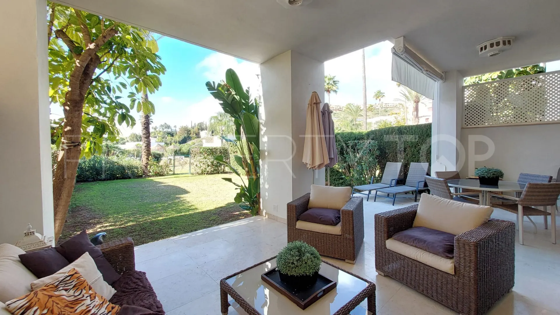 Apartamento planta baja con 2 dormitorios en venta en Mirador del Paraiso