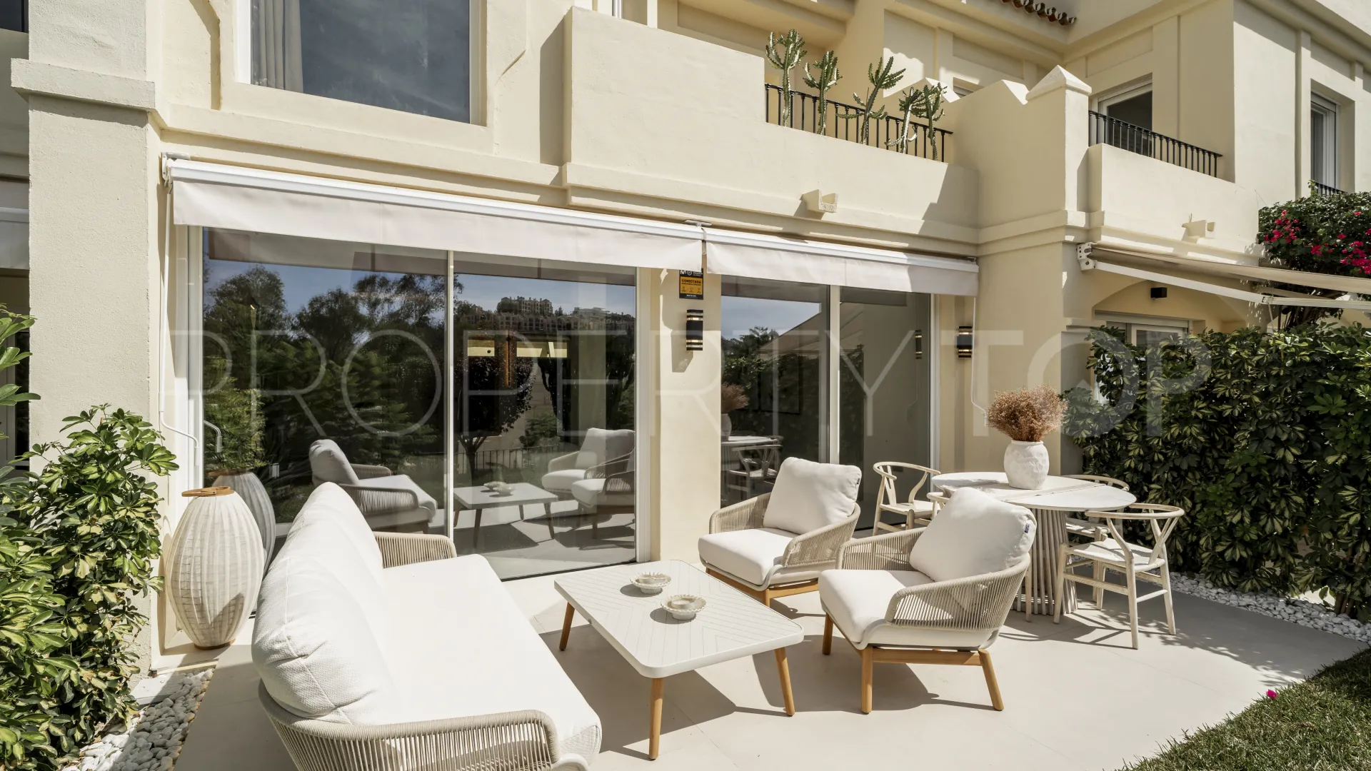 For sale La Quinta town house