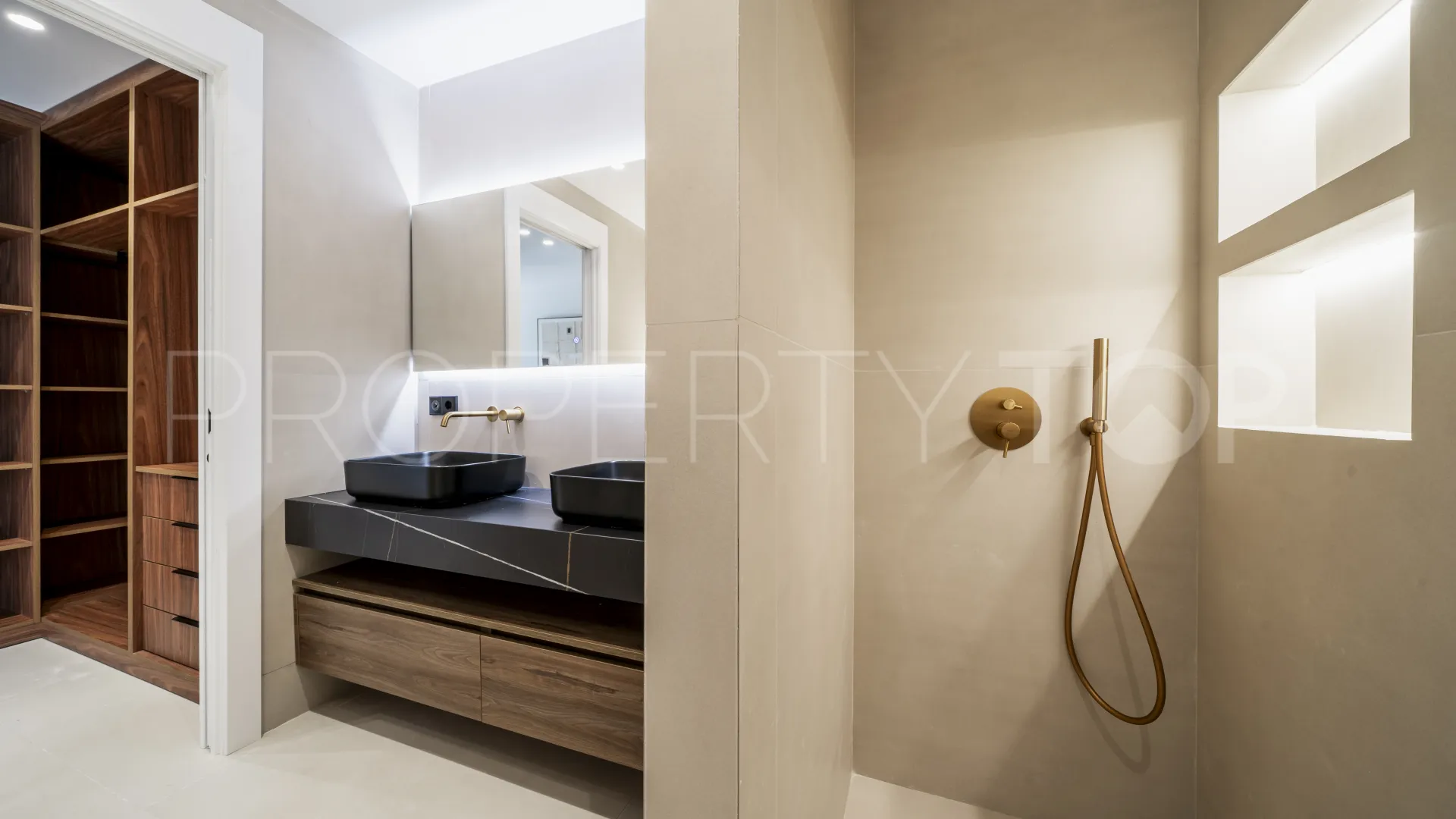 For sale La Quinta town house