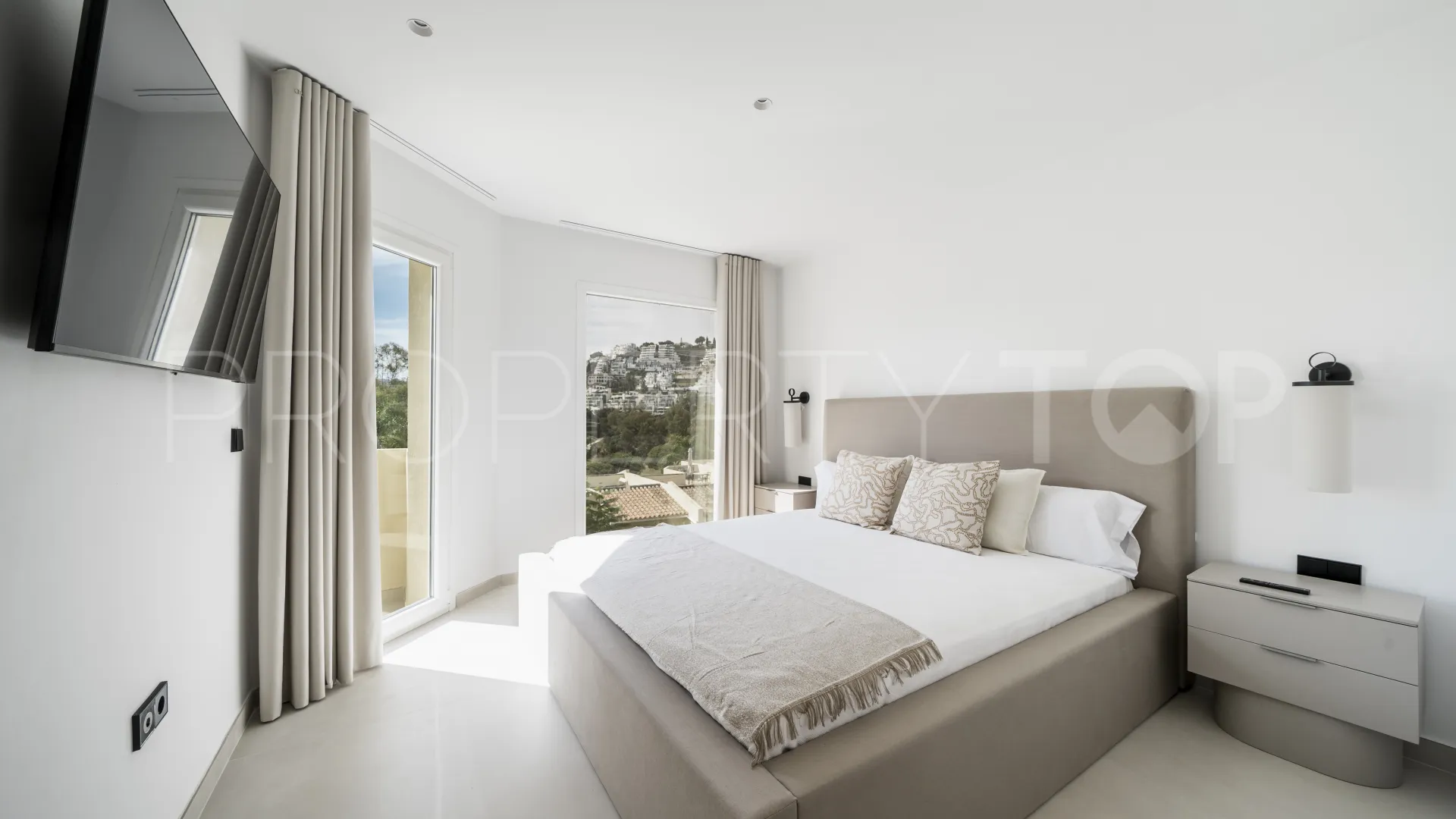 For sale La Quinta town house