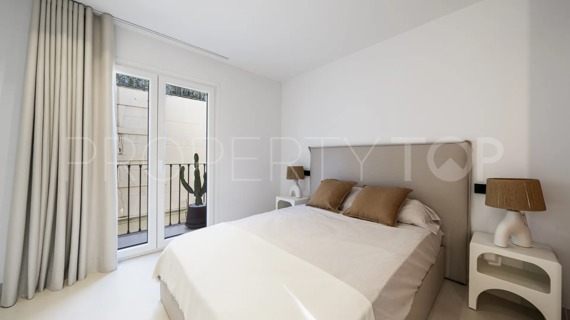 For sale La Quinta town house