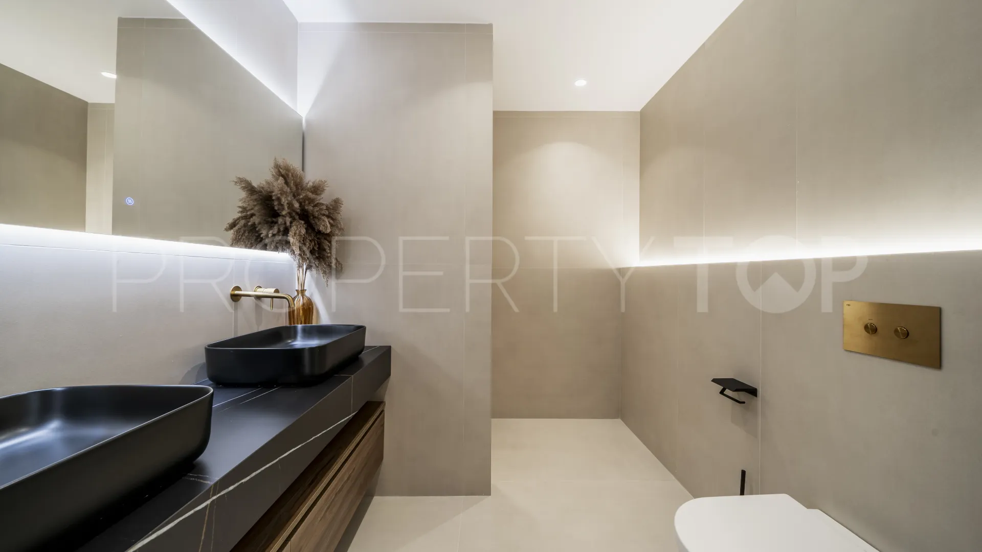 For sale La Quinta town house