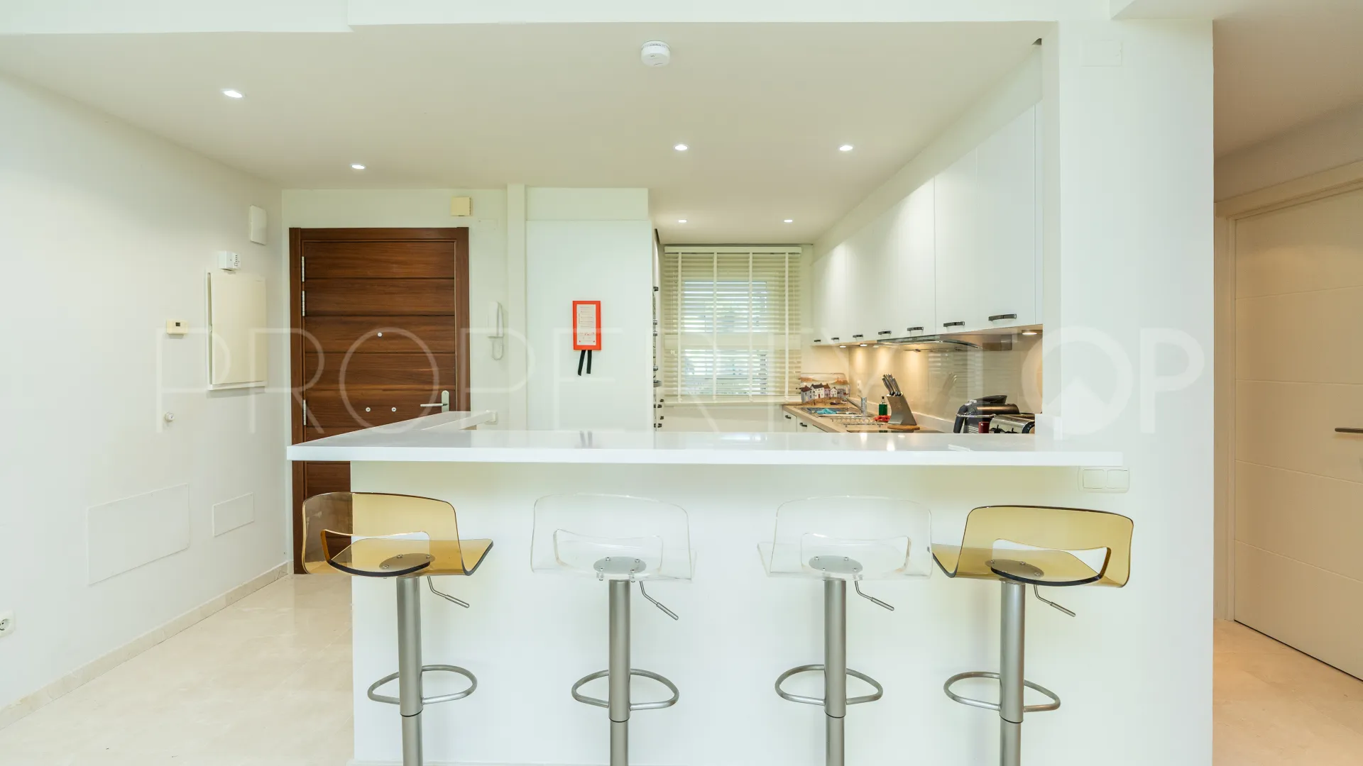 Alcazaba Lagoon, apartamento planta baja en venta