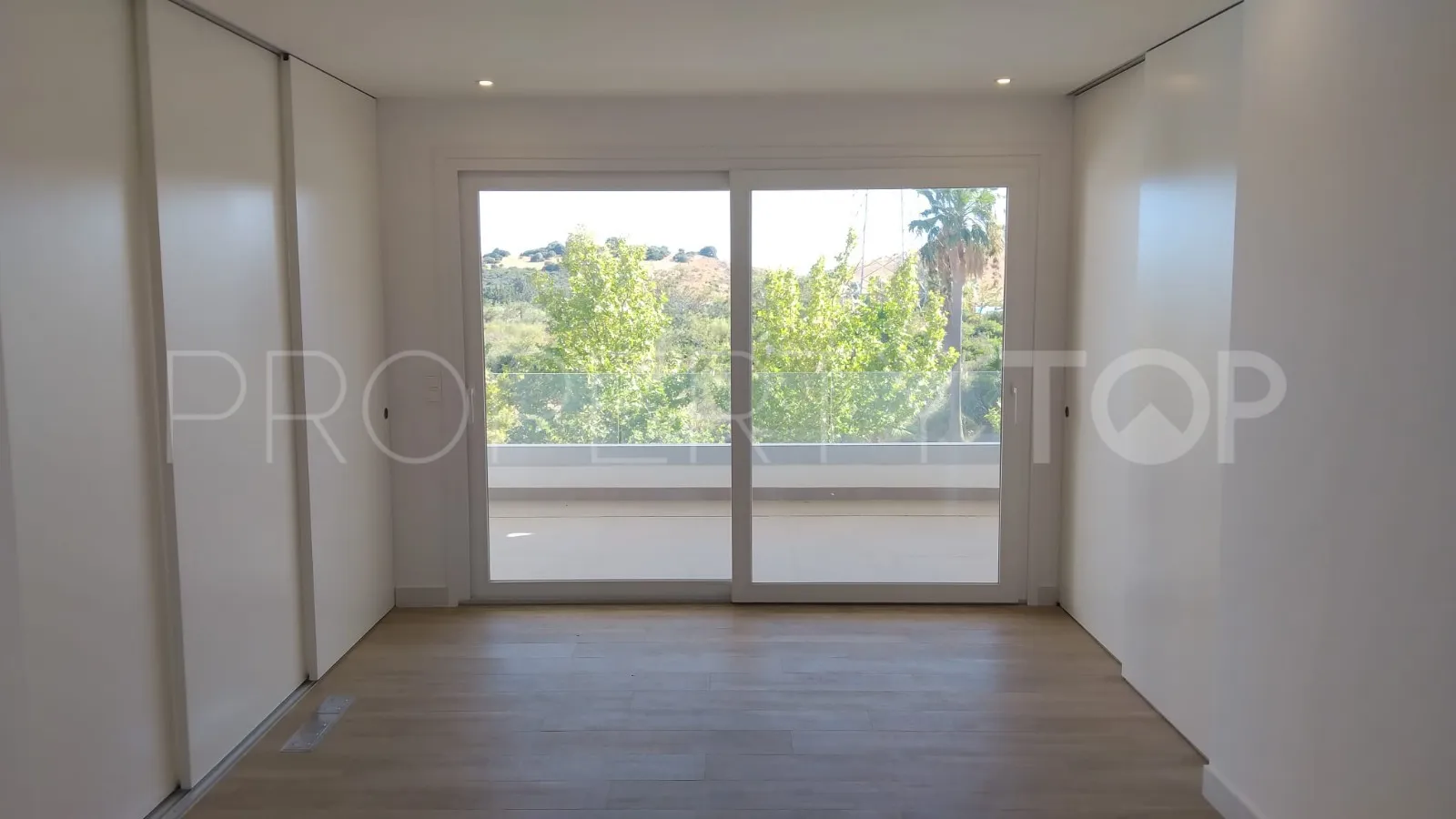 For sale Alcazaba Lagoon 2 bedrooms apartment
