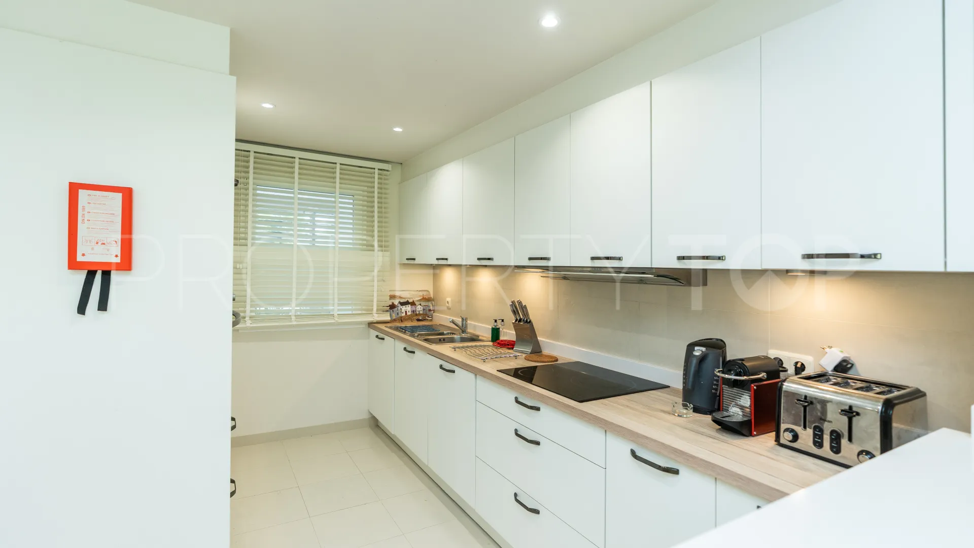 Alcazaba Lagoon, apartamento planta baja en venta