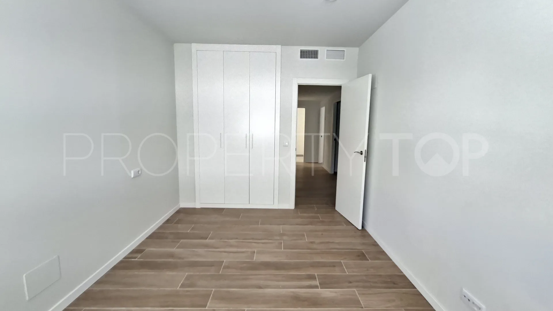 Buy Guadaiza apartment