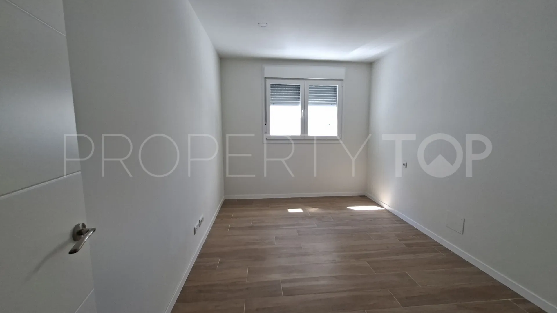 Buy Guadaiza apartment