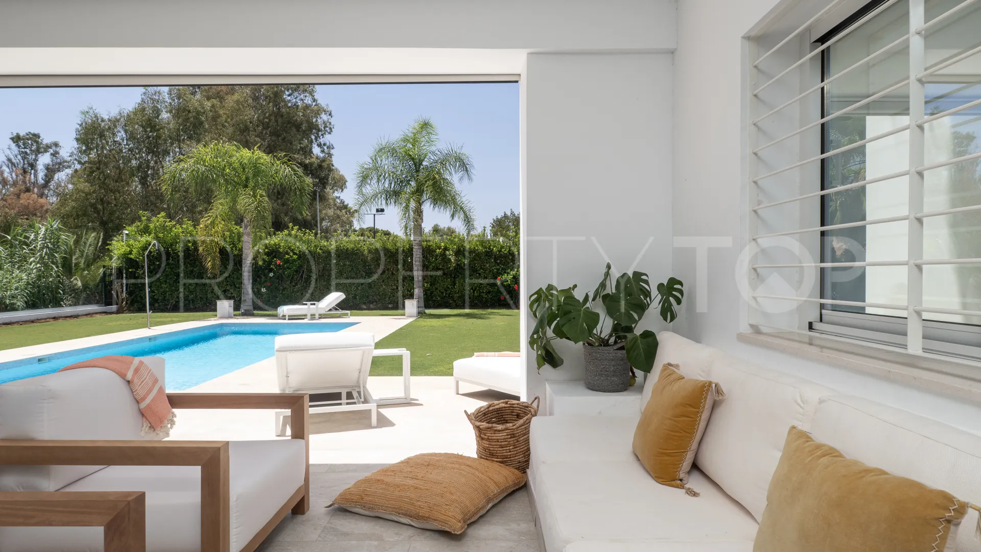 4 bedrooms villa for sale in Casasola