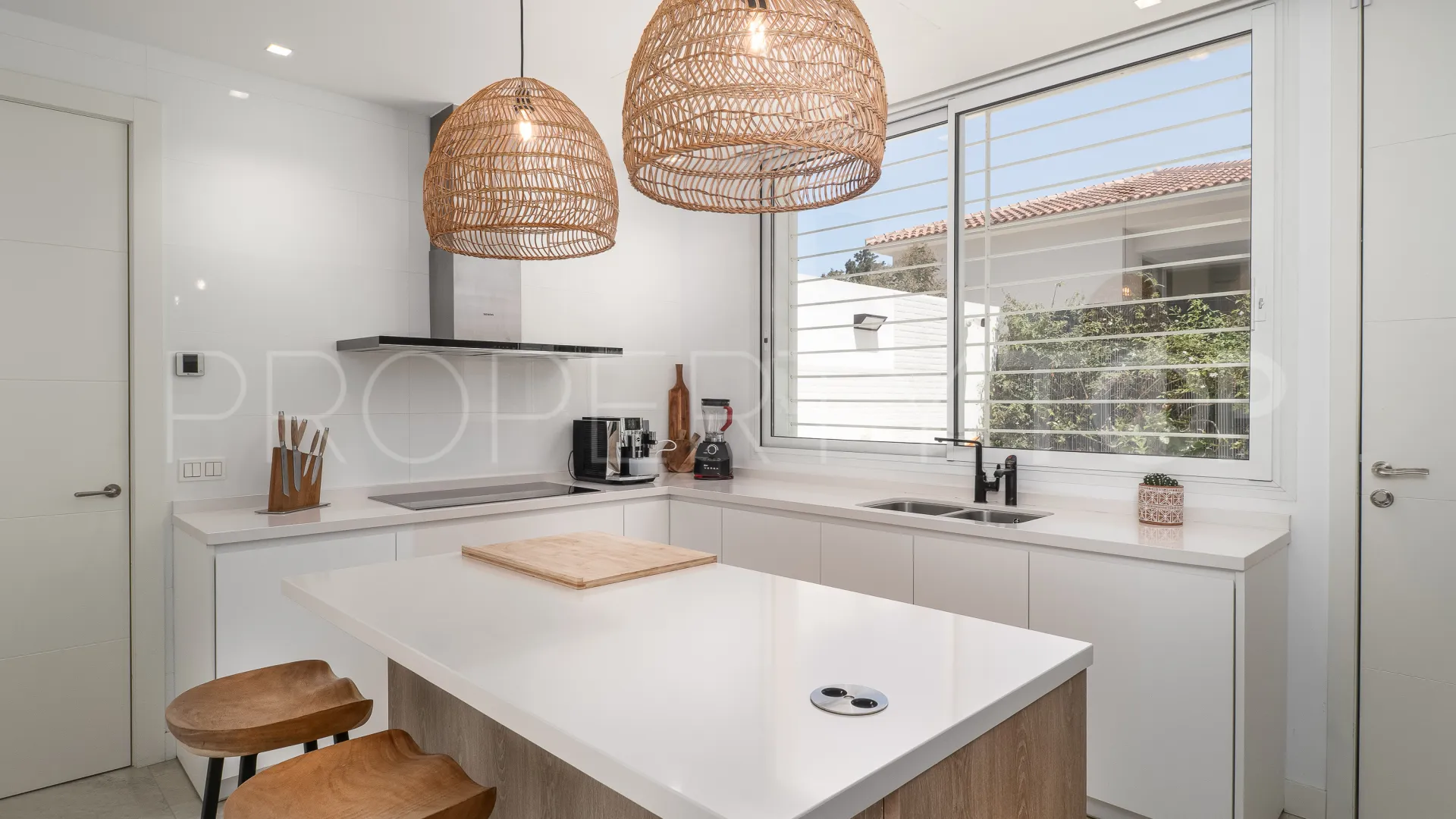 4 bedrooms villa for sale in Casasola