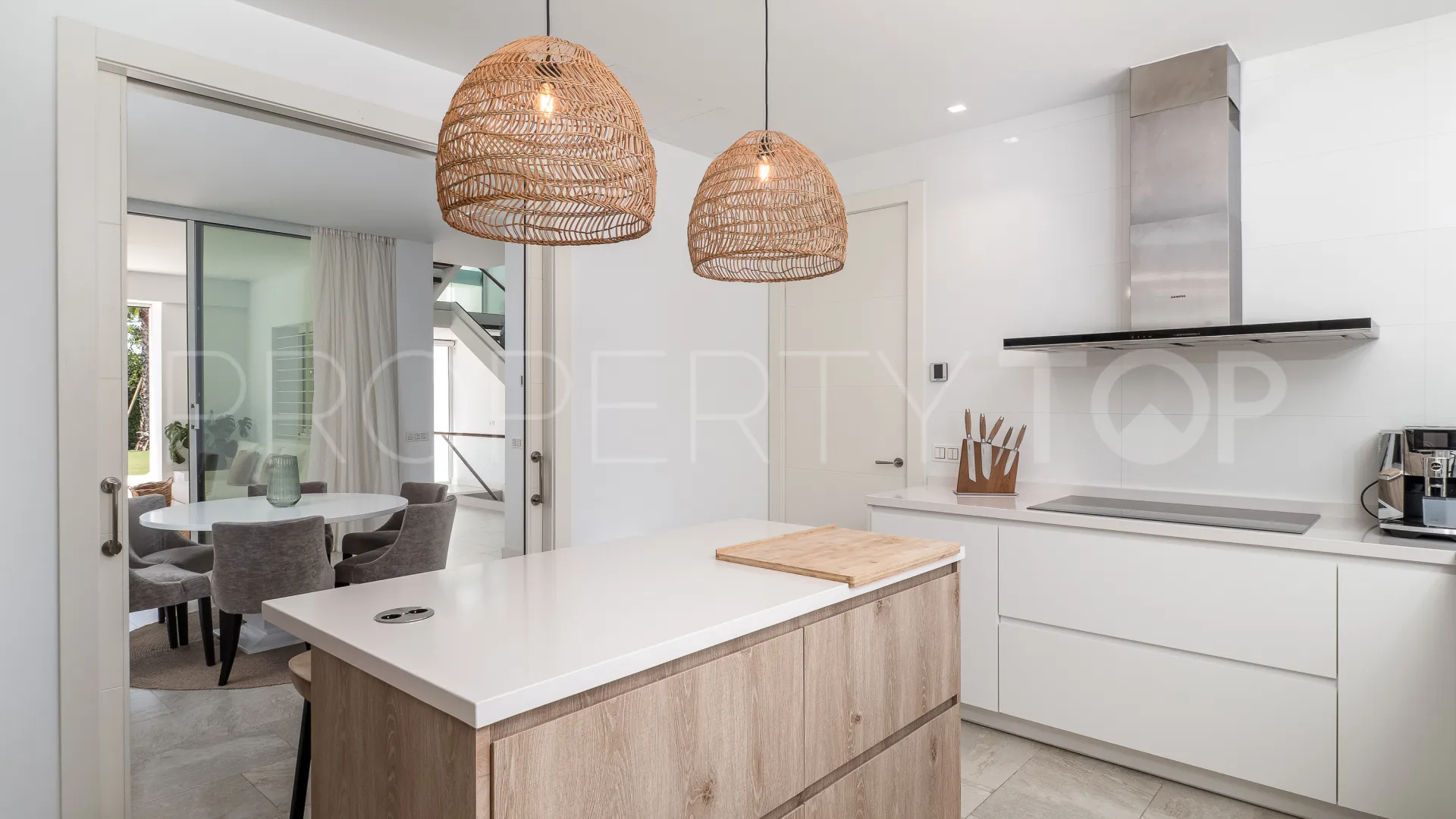 4 bedrooms villa for sale in Casasola