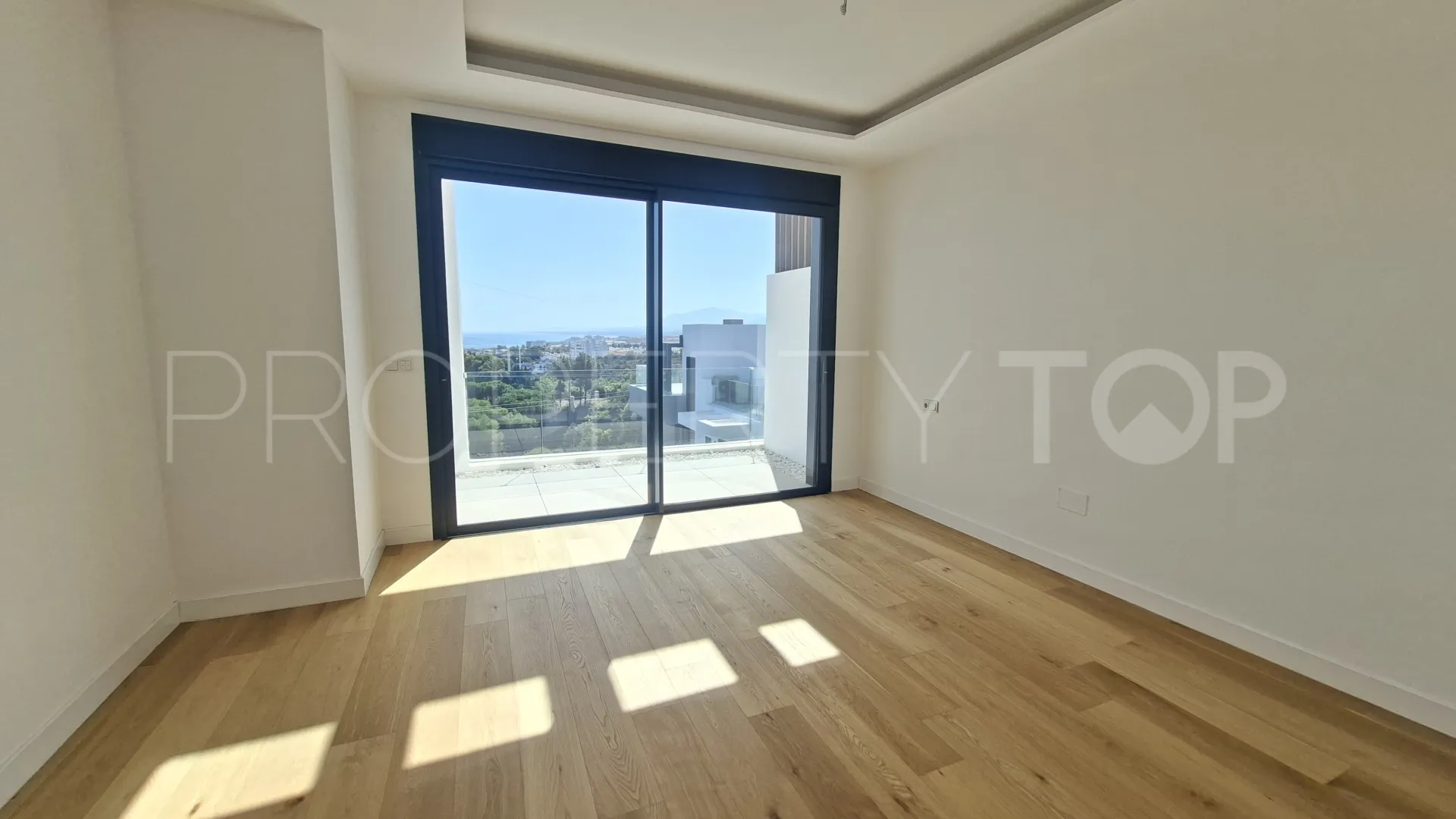 For sale Rio Real town house