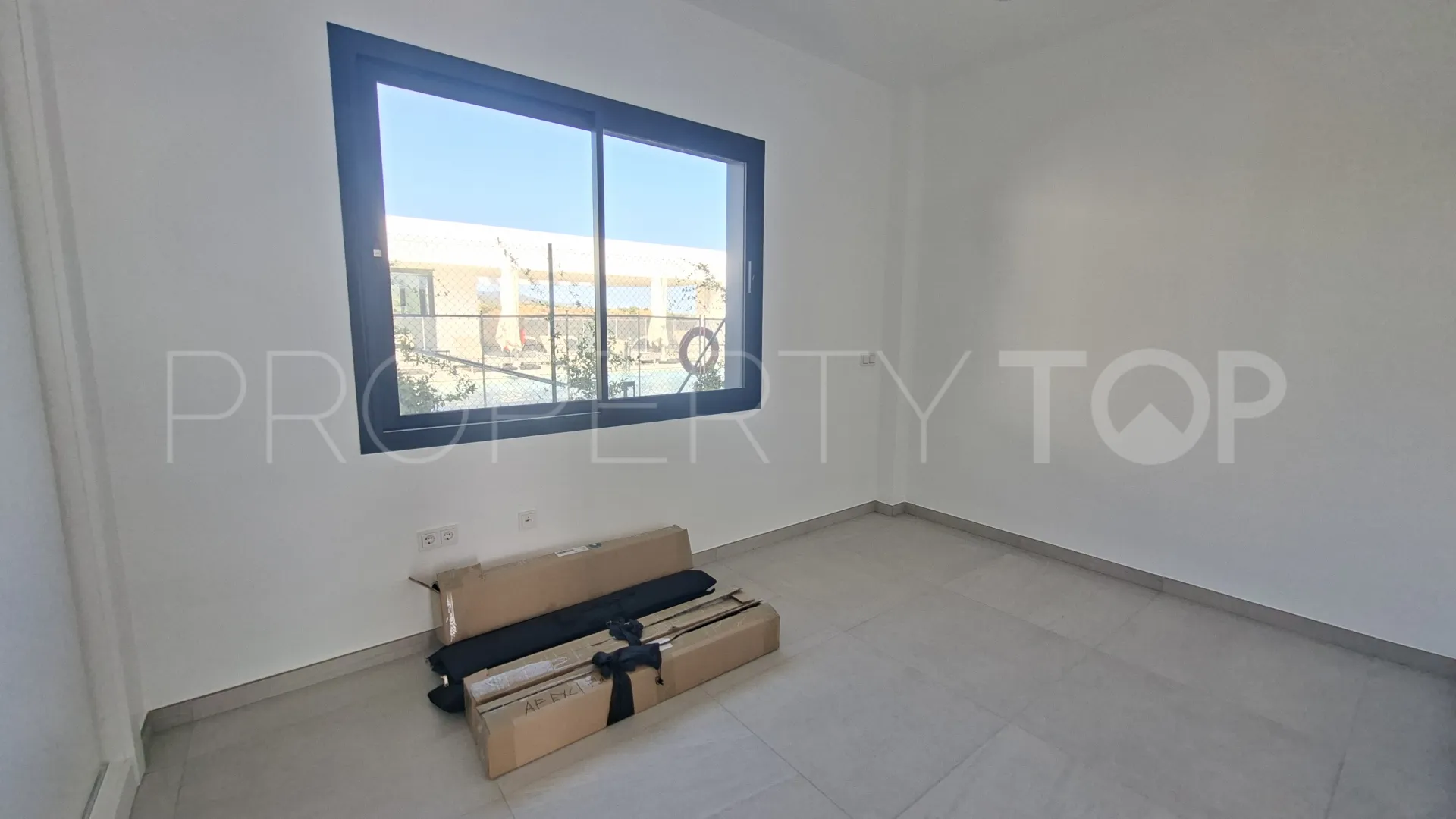 For sale Rio Real town house
