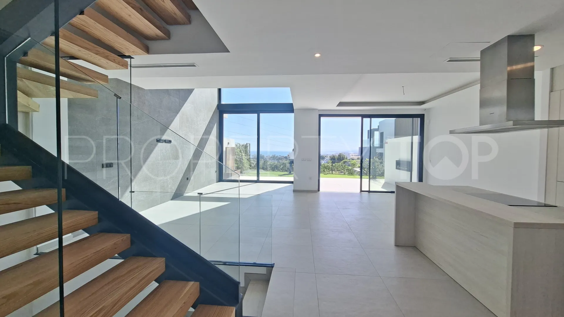 For sale Rio Real town house