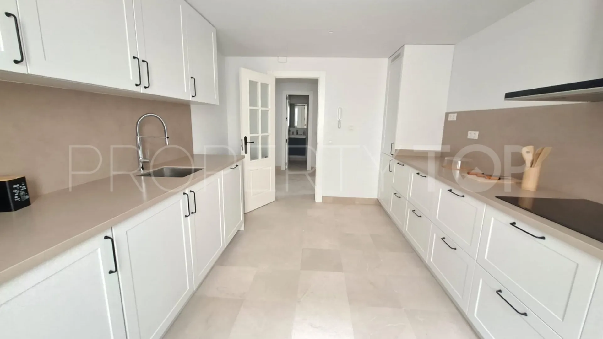 Apartamento en venta en Aloha