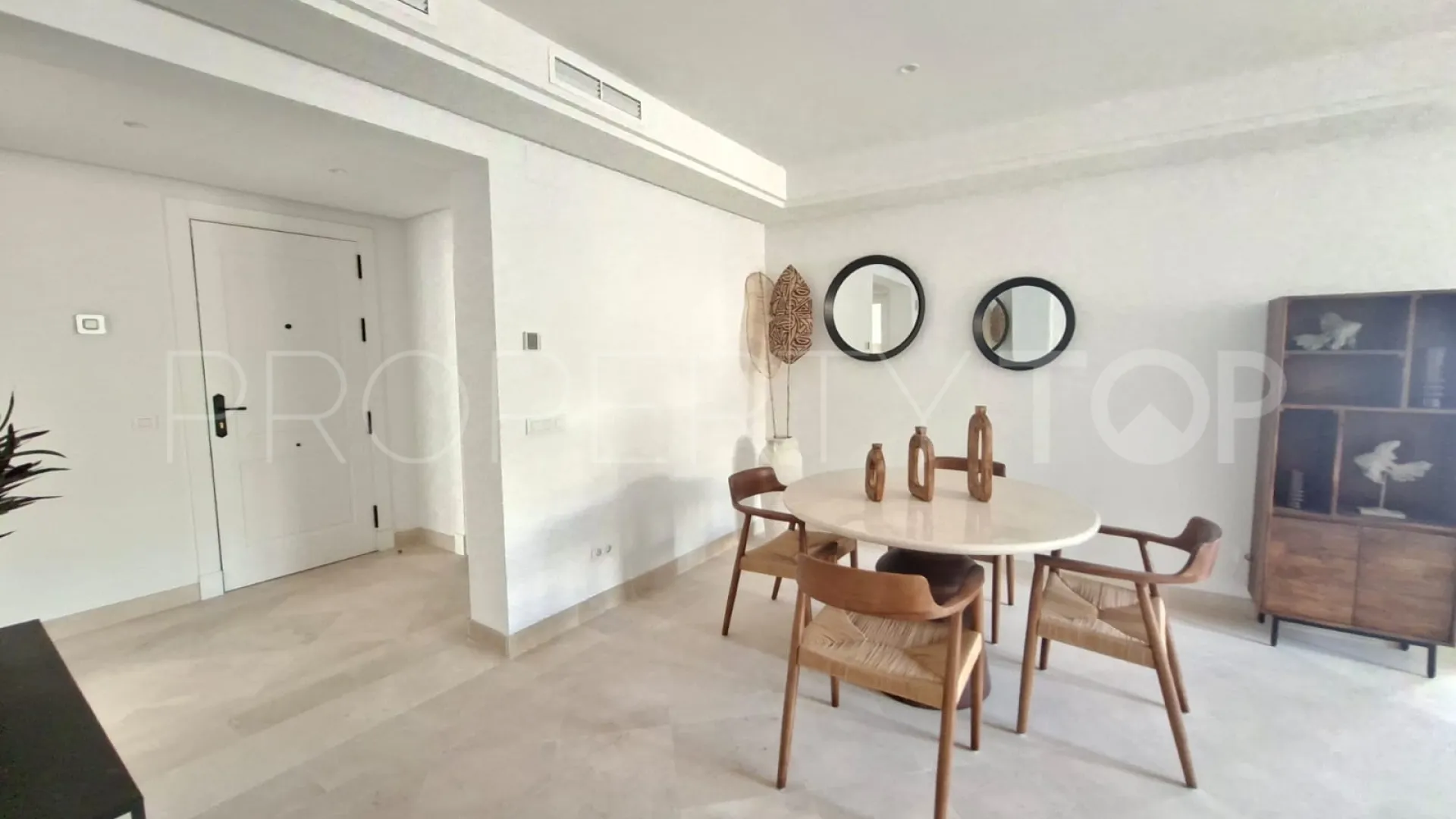 Apartamento en venta en Aloha