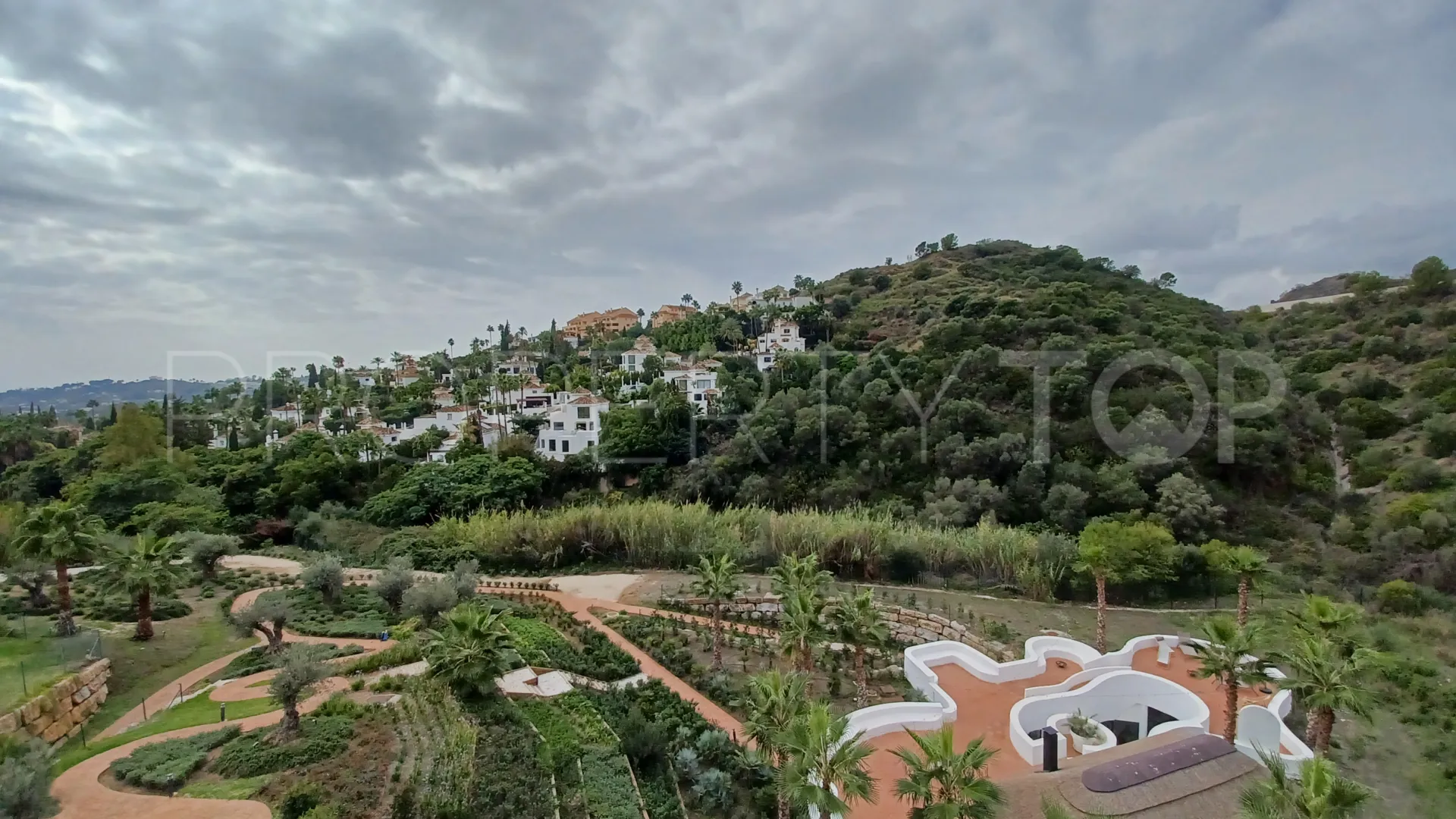 Apartamento en venta en Aloha