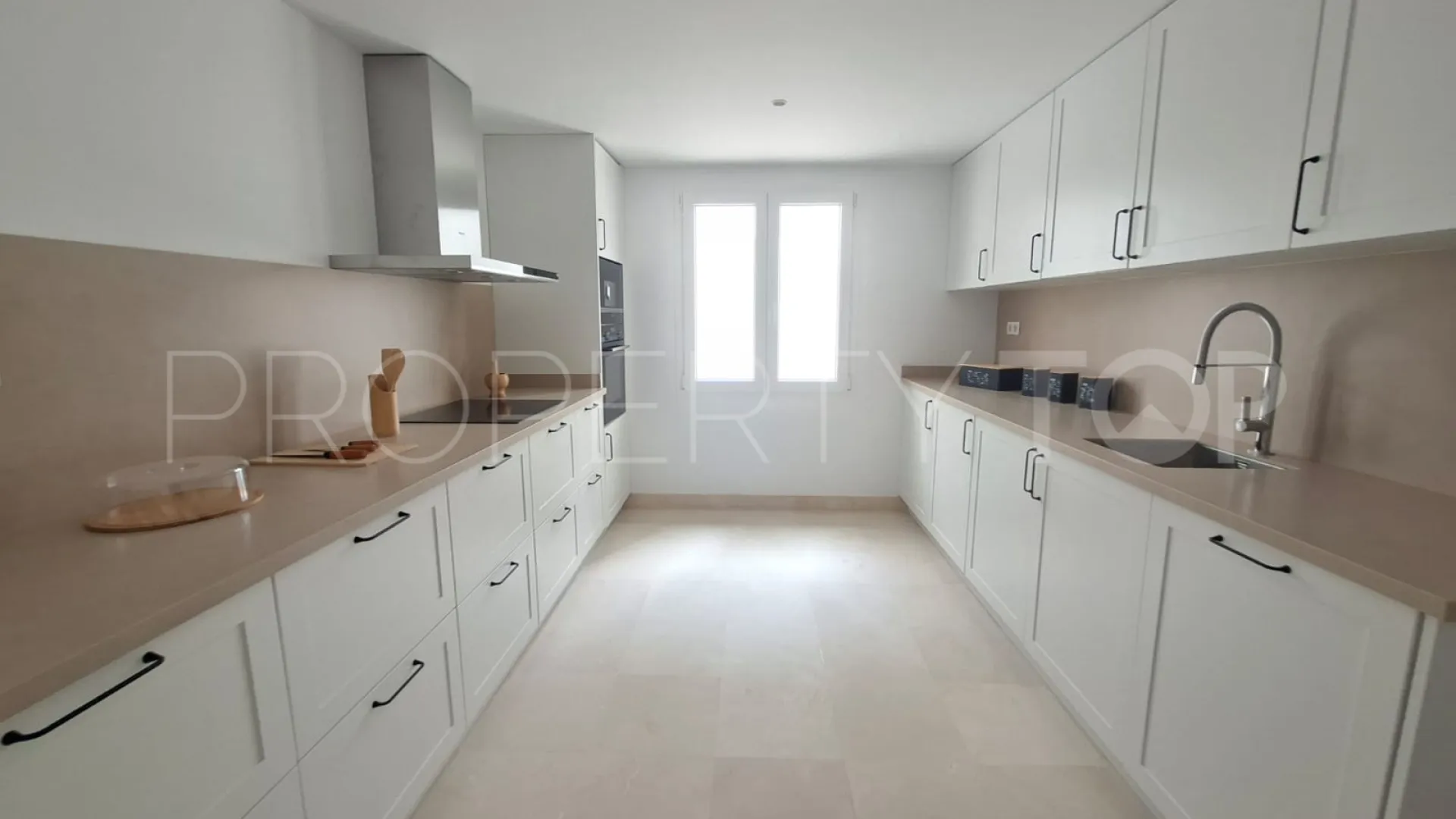 Apartamento en venta en Aloha