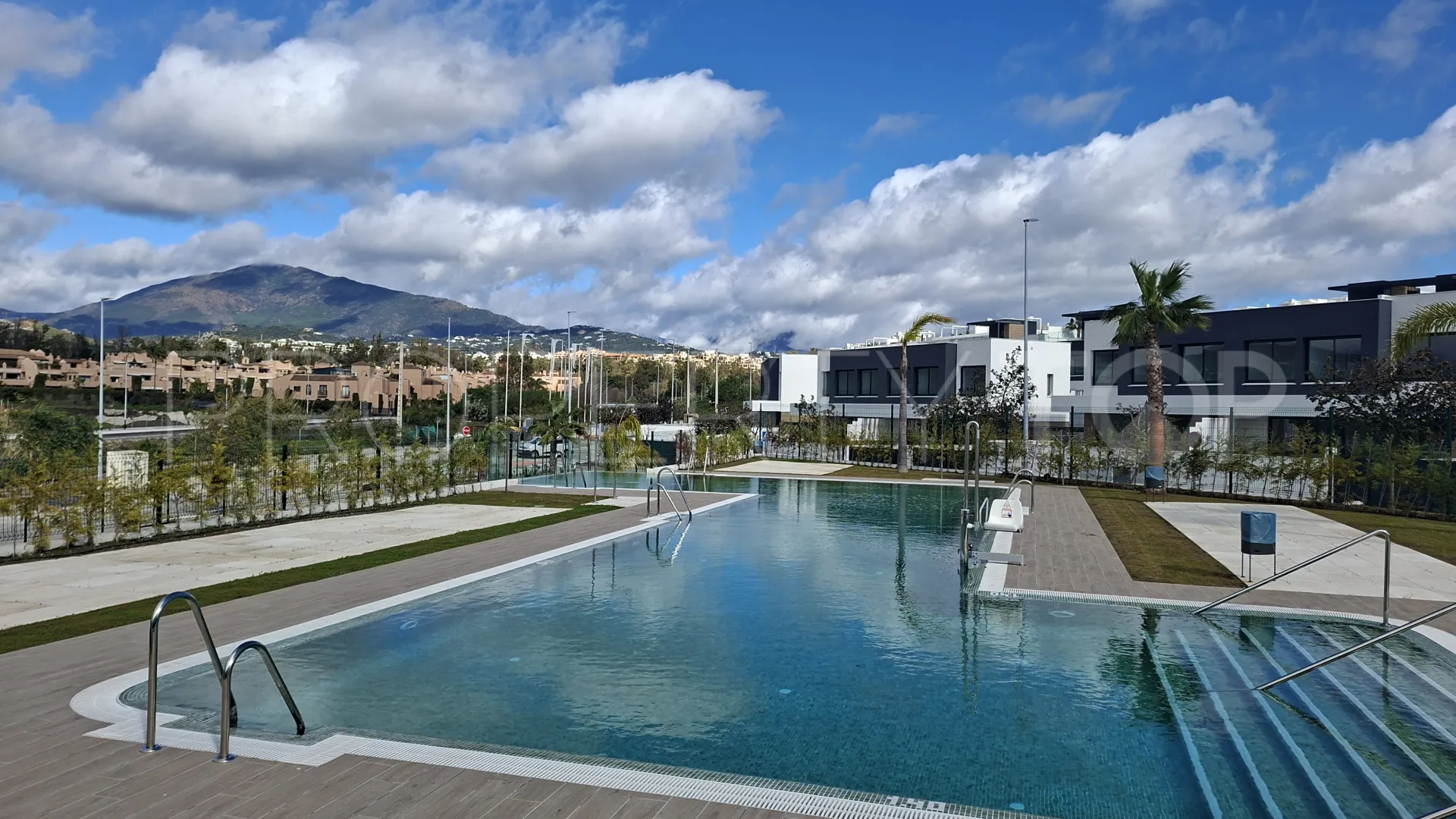Buy El Campanario 3 bedrooms chalet