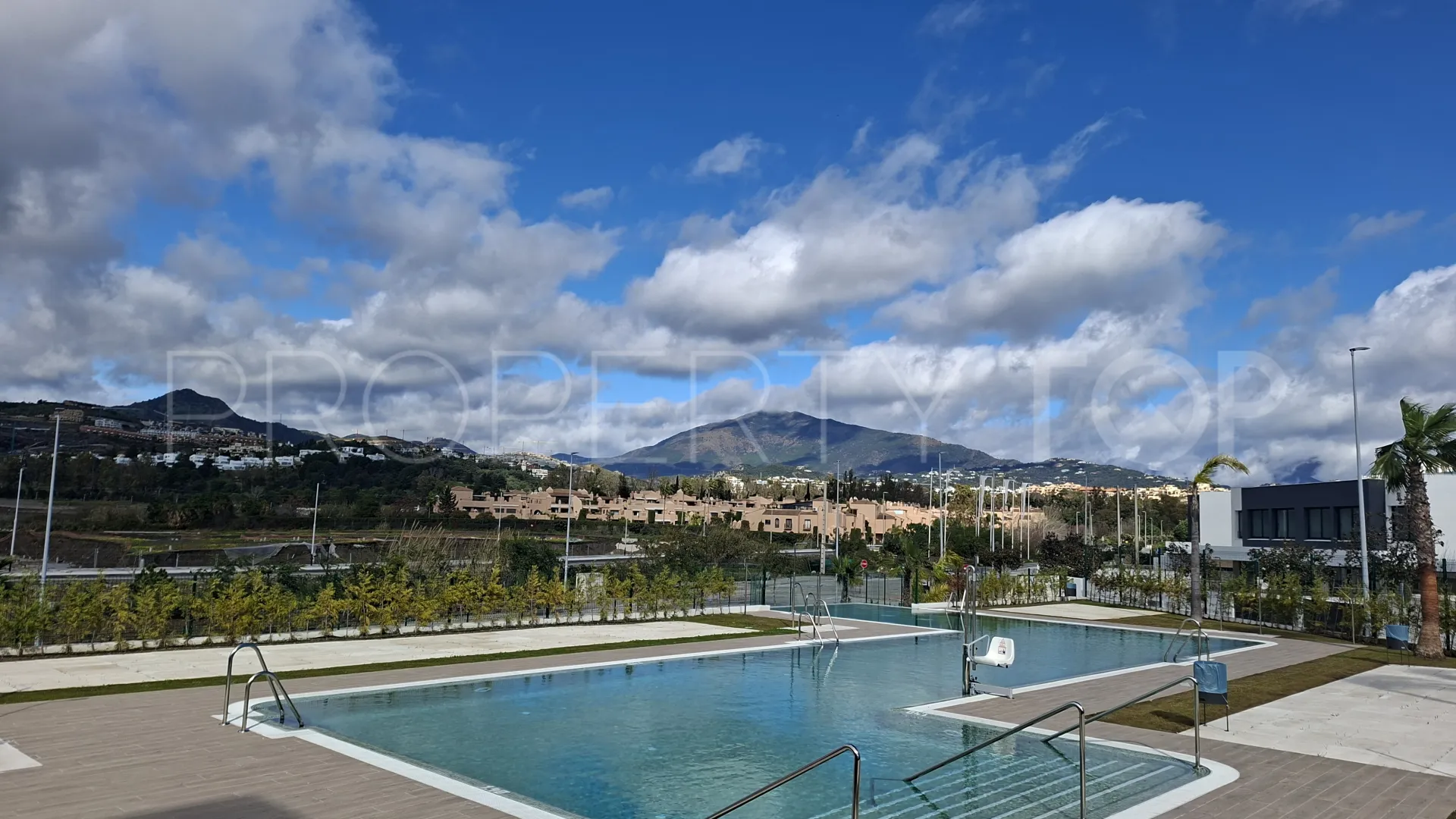 Buy El Campanario 3 bedrooms chalet