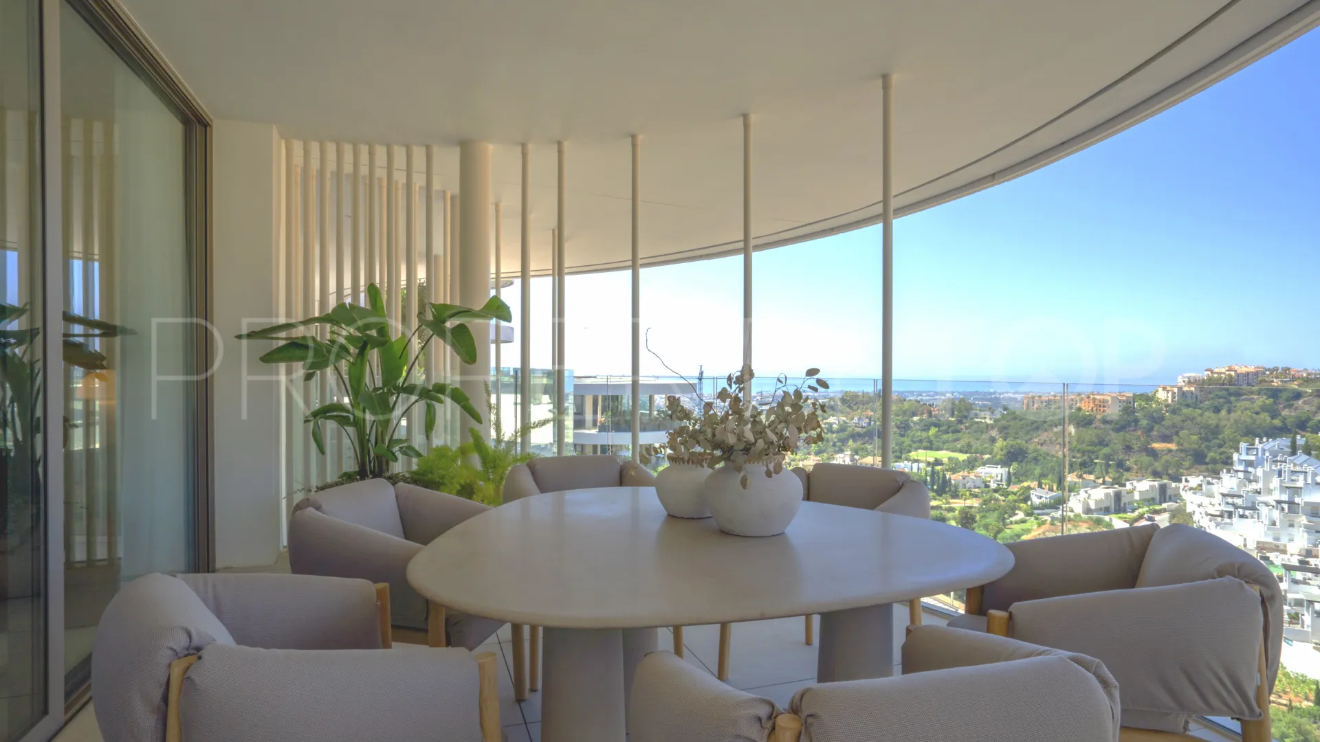 Comprar apartamento en La Quinta