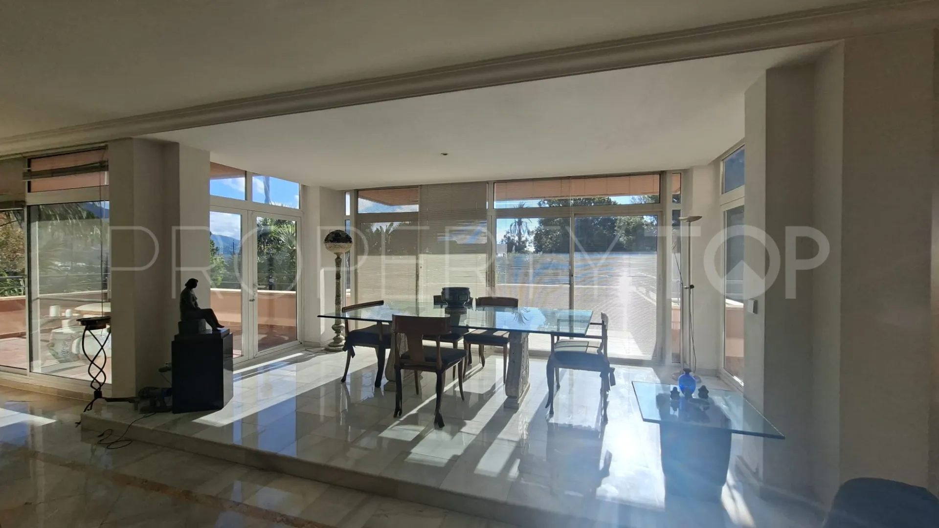 5 bedrooms apartment for sale in Magna Marbella