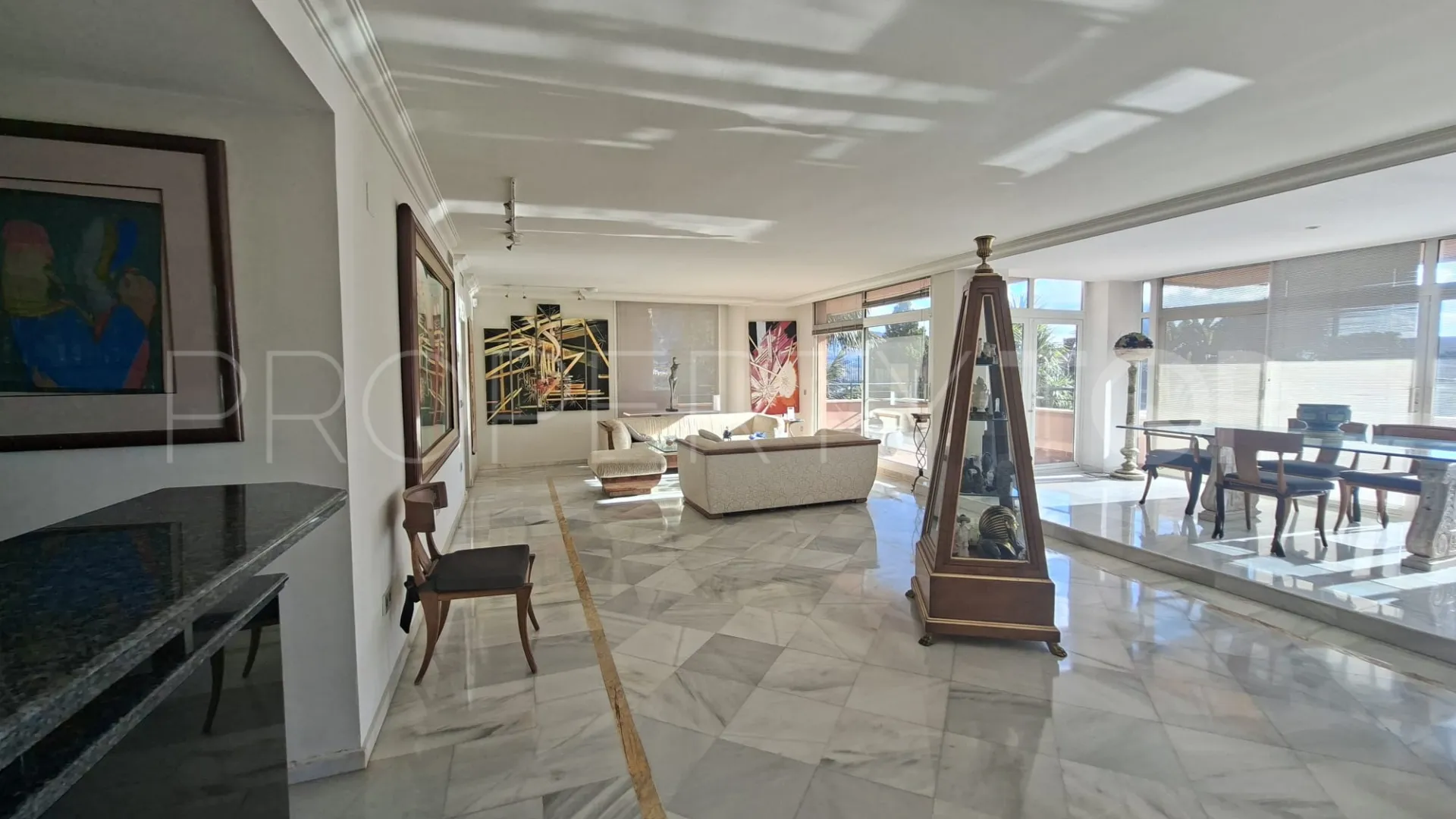 5 bedrooms apartment for sale in Magna Marbella
