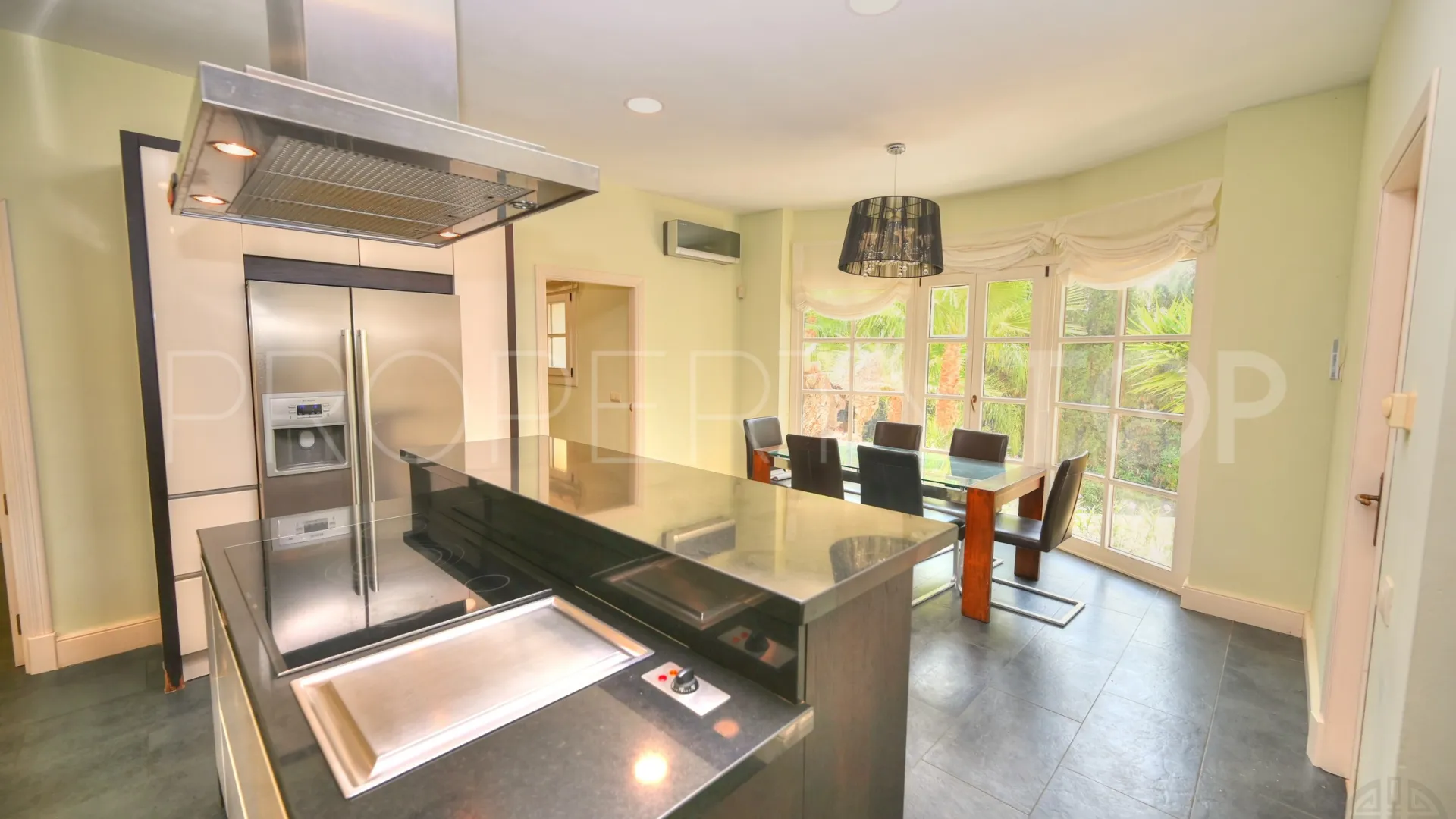 Villa with 6 bedrooms for sale in Sotogrande
