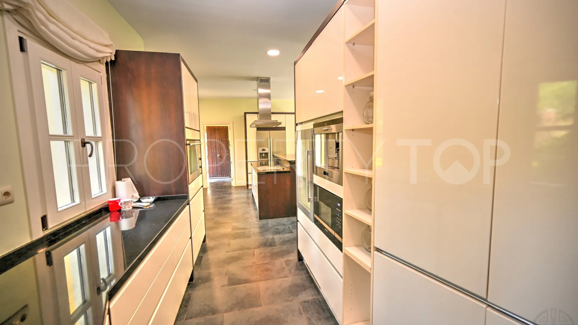 Villa with 6 bedrooms for sale in Sotogrande
