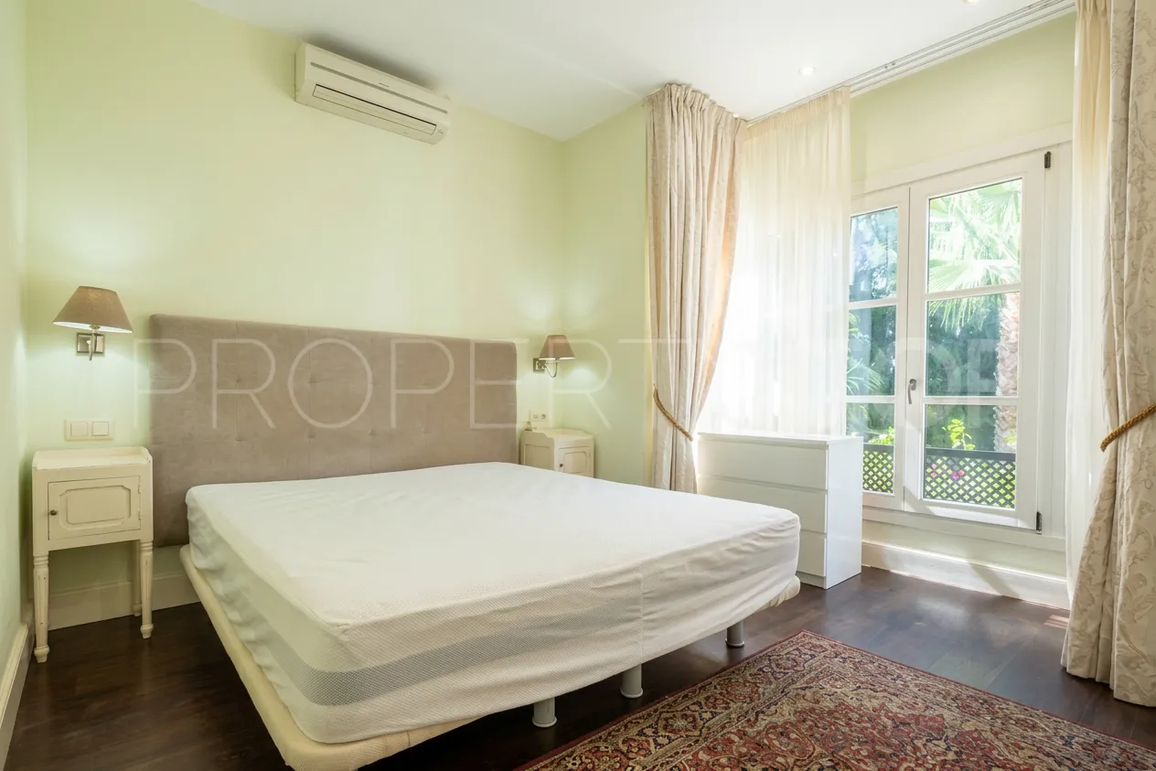 Villa with 6 bedrooms for sale in Sotogrande