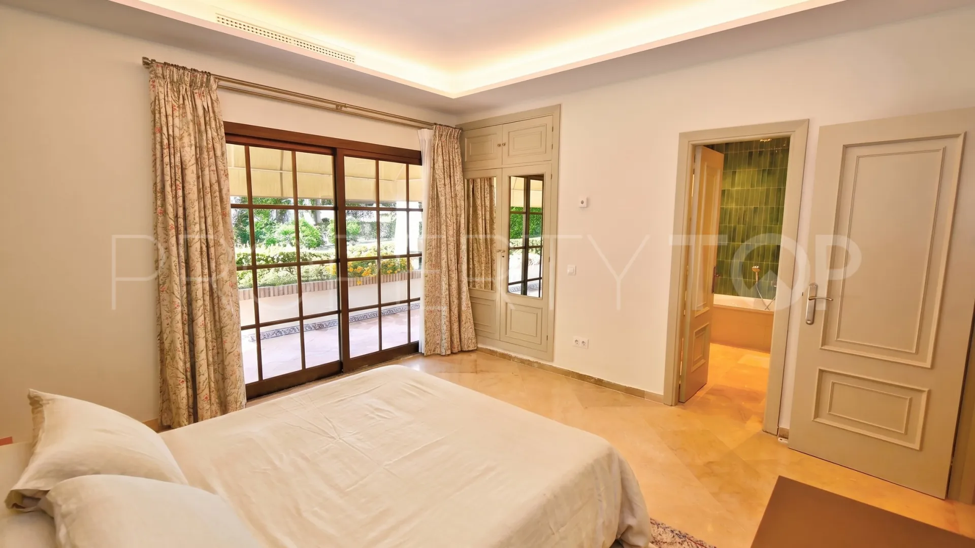5 bedrooms Sotogrande Alto villa for sale