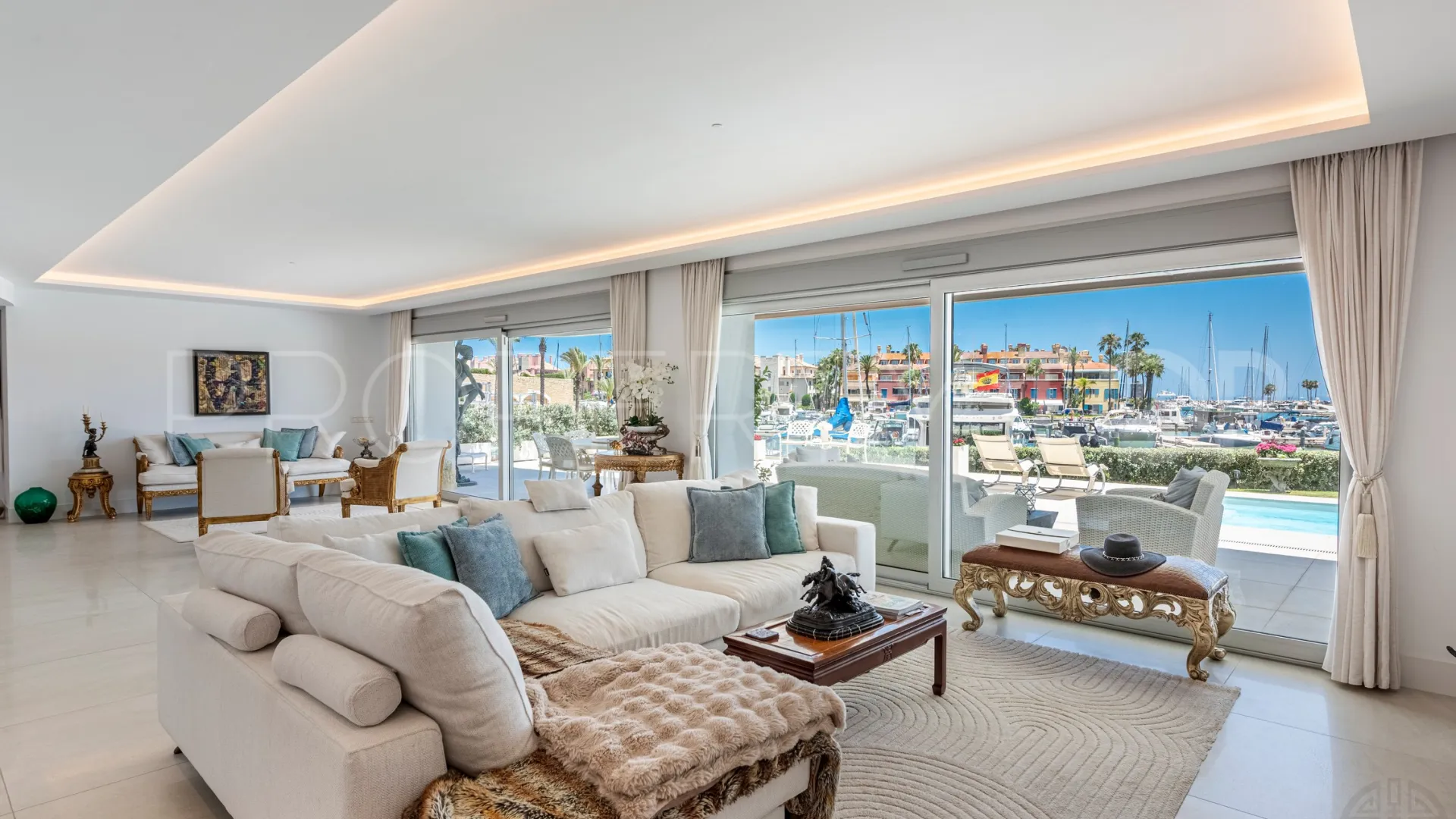 For sale Pier apartment with 4 bedrooms