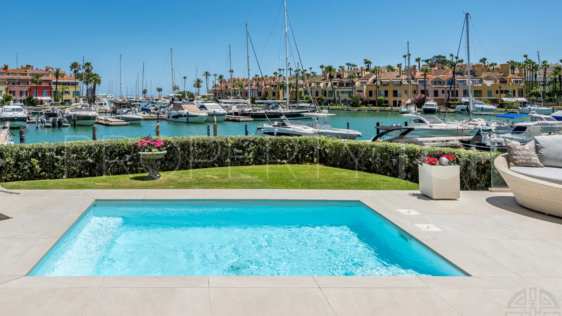 For sale Pier apartment with 4 bedrooms