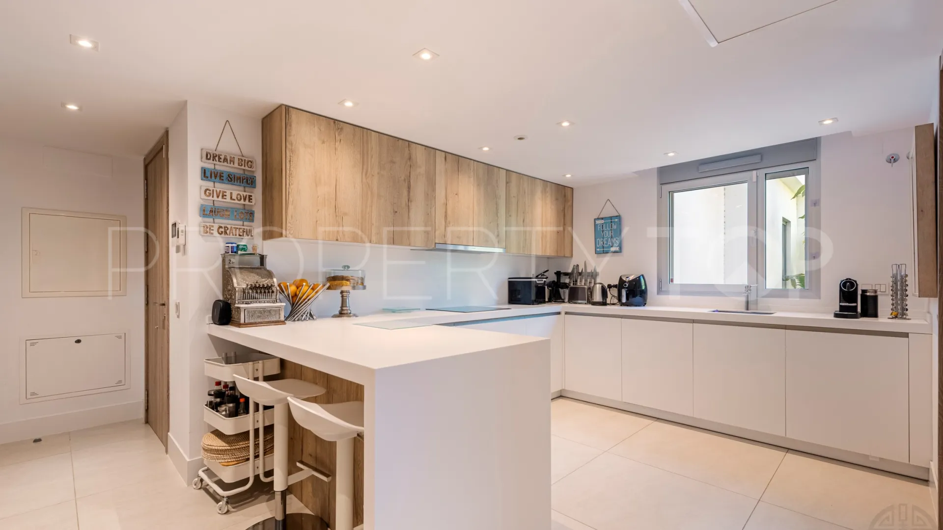 For sale Pier apartment with 4 bedrooms