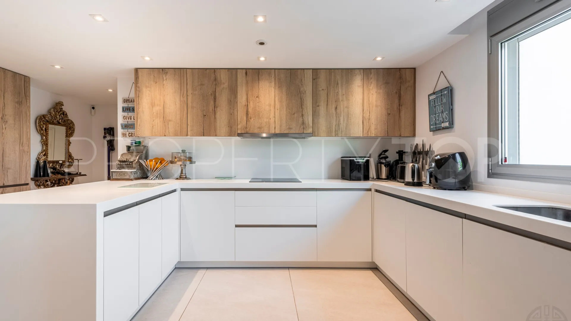 For sale Pier apartment with 4 bedrooms