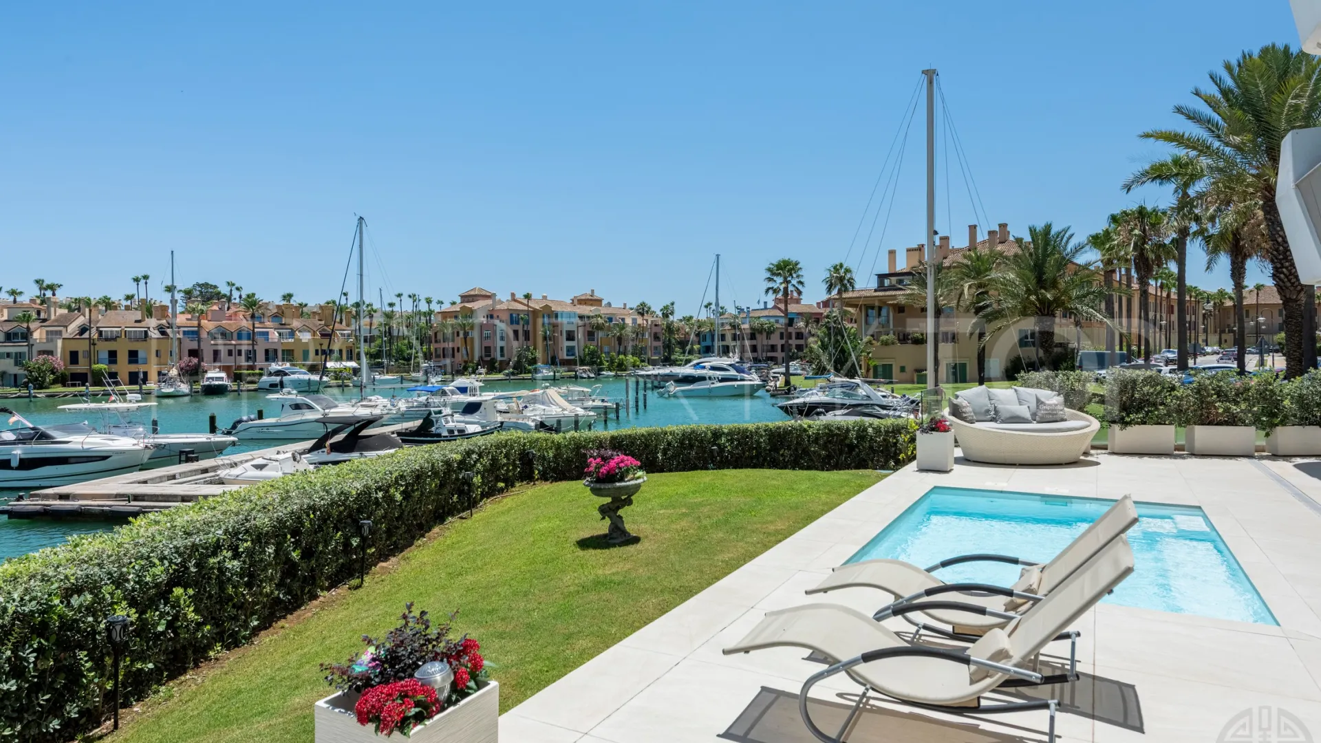 For sale Pier apartment with 4 bedrooms