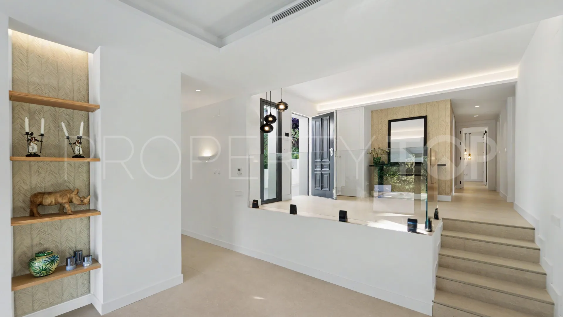 Zona B, villa de 5 dormitorios a la venta