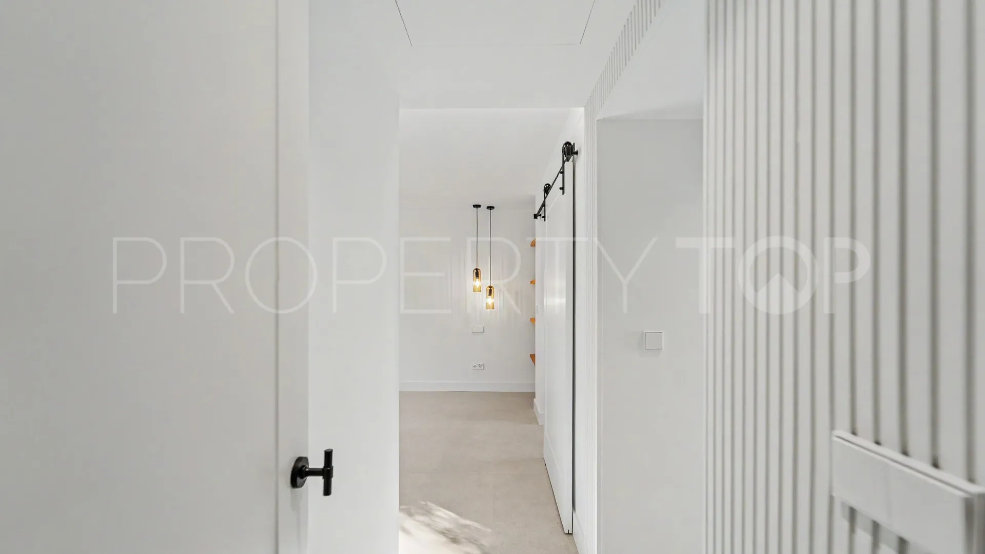 Zona B, villa de 5 dormitorios a la venta