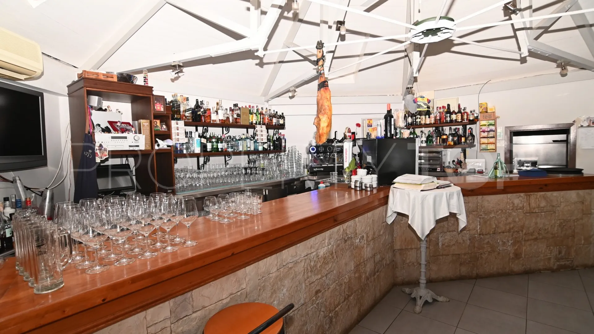 Restaurante a la venta en Paseo del Río