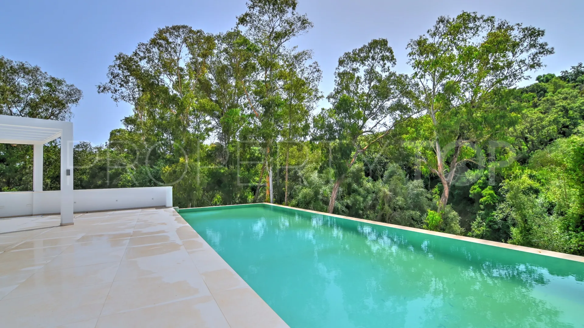 Buy 5 bedrooms villa in Sotogrande Alto
