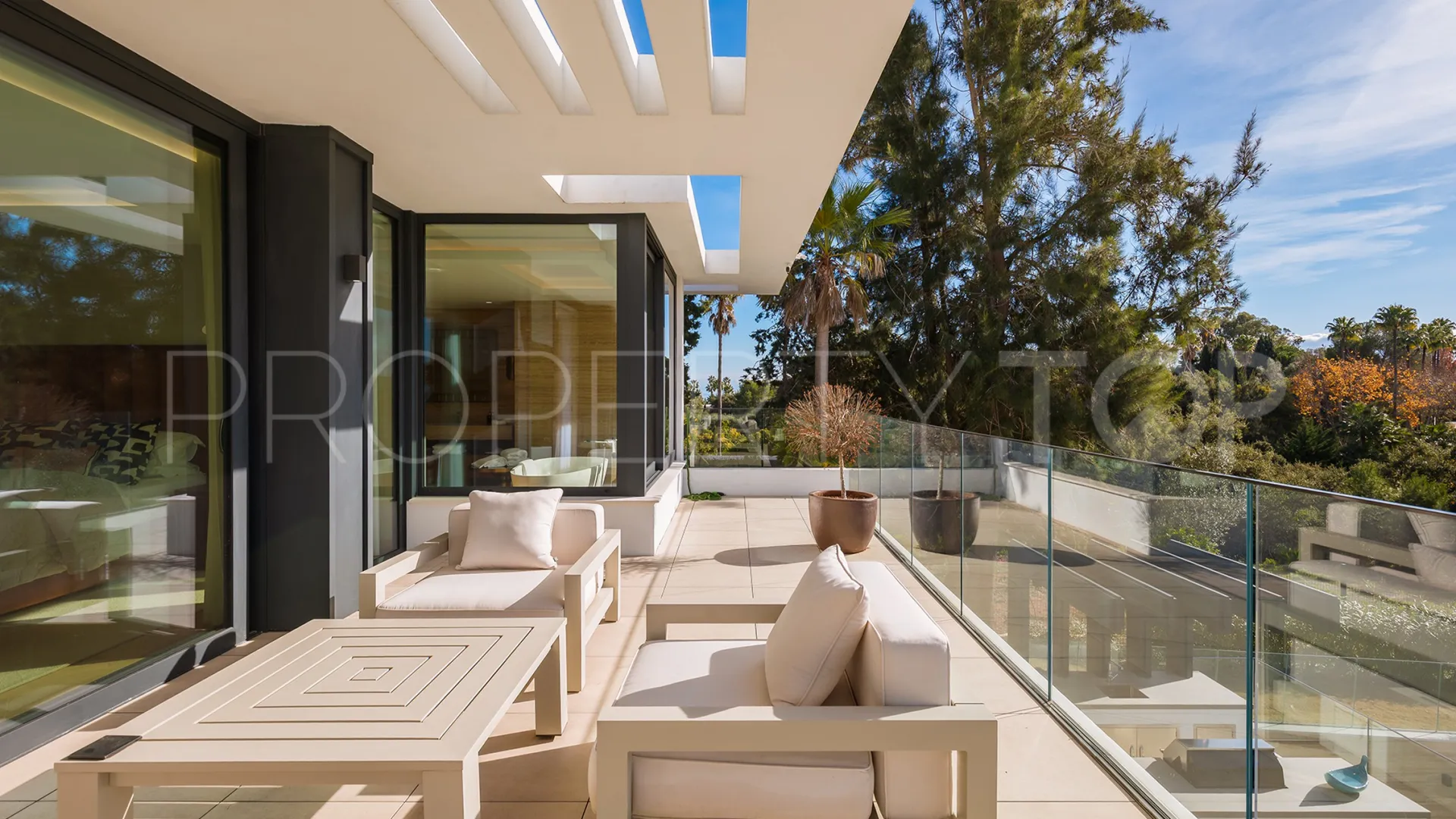 Villa for sale in Sotogrande Costa