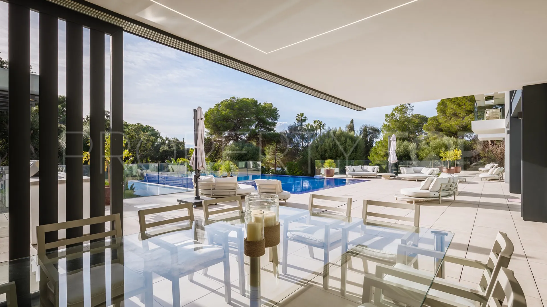 Villa for sale in Sotogrande Costa