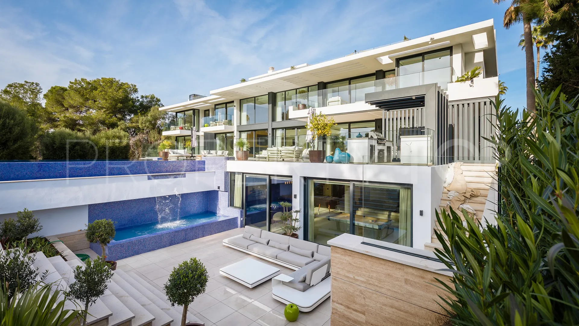 Villa for sale in Sotogrande Costa