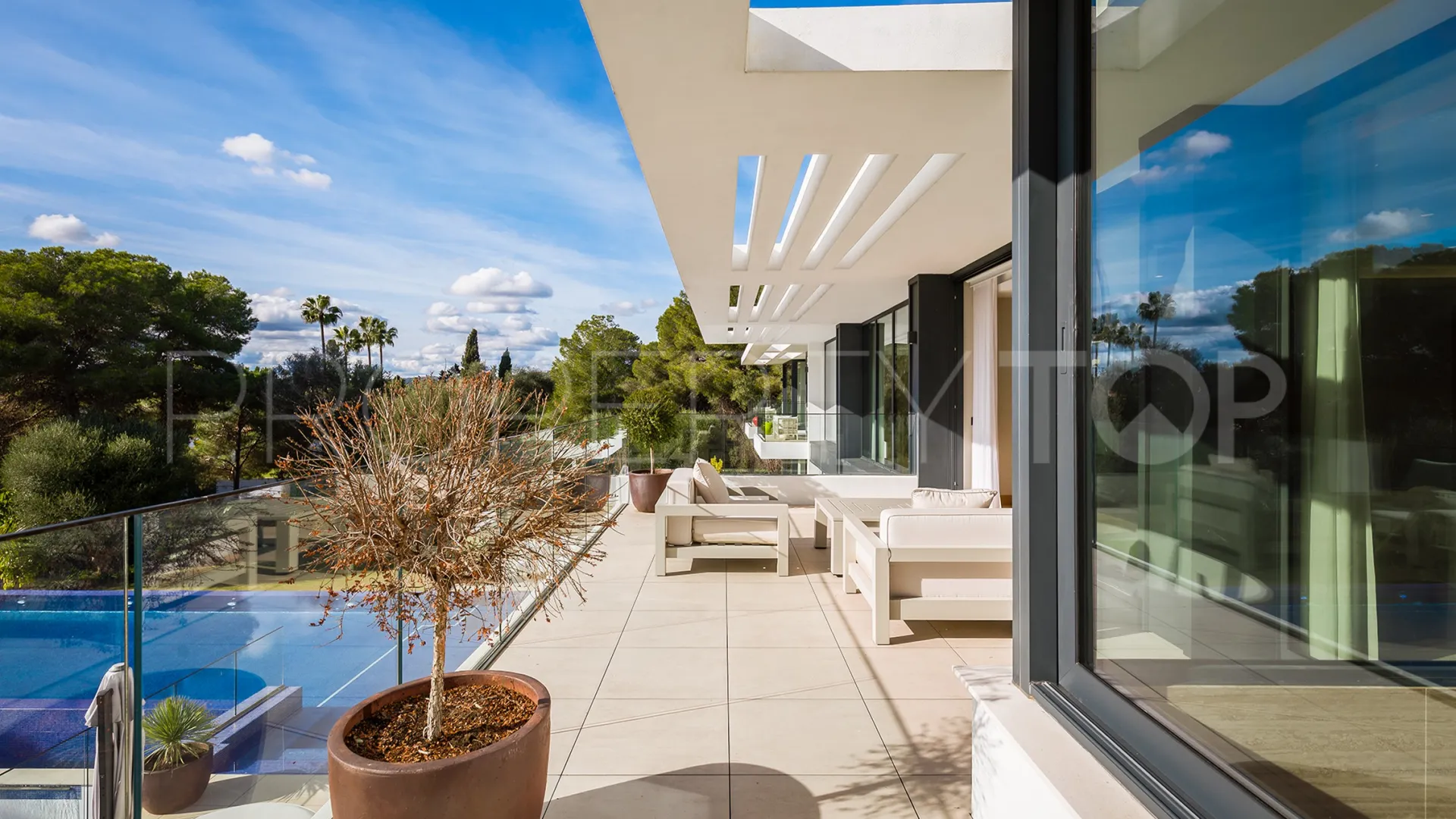 Villa for sale in Sotogrande Costa