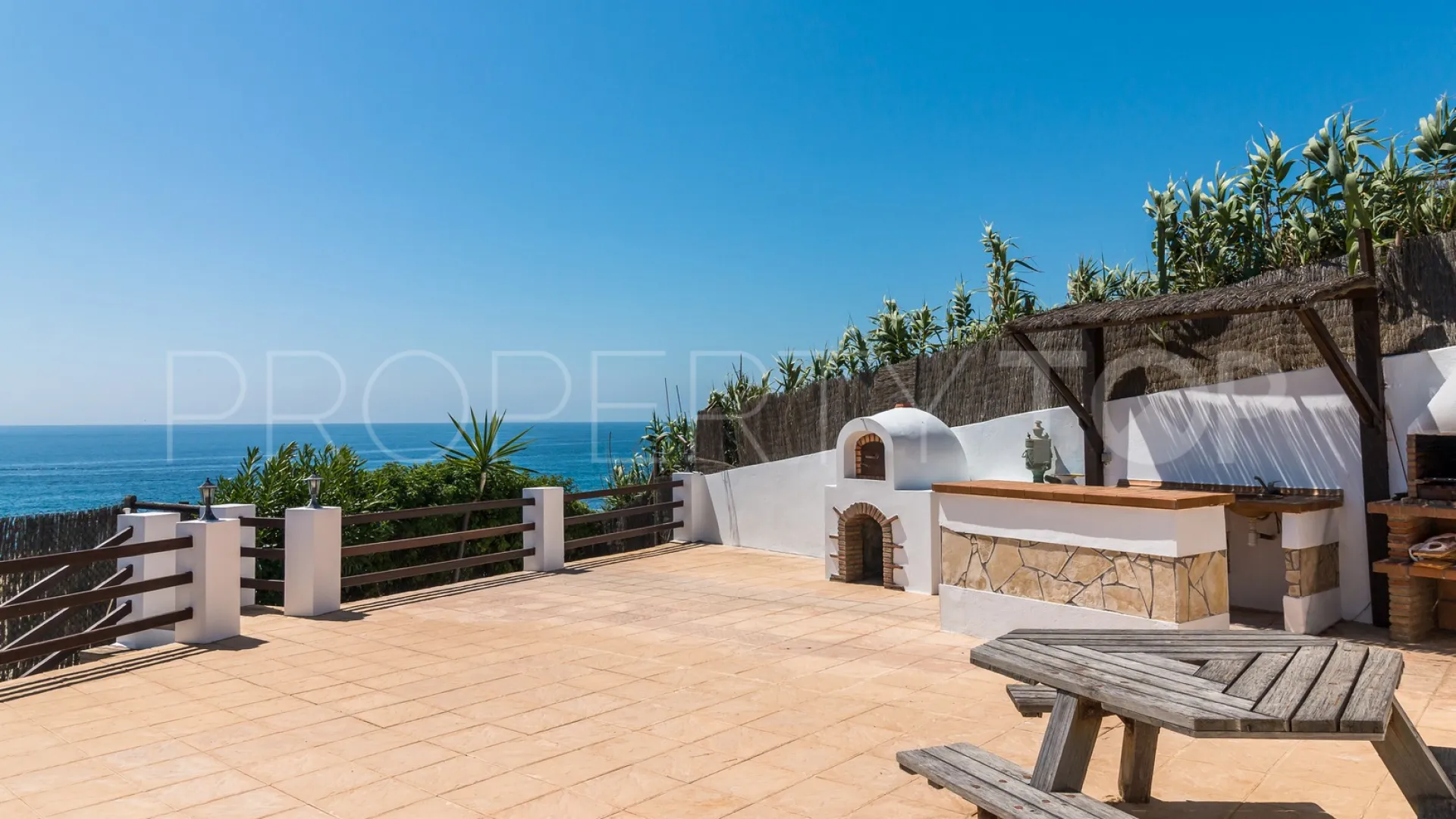 3 bedrooms Manilva Beach villa for sale